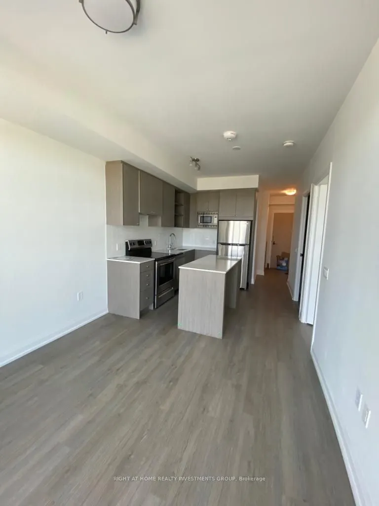60 George Butchart Drive, #506