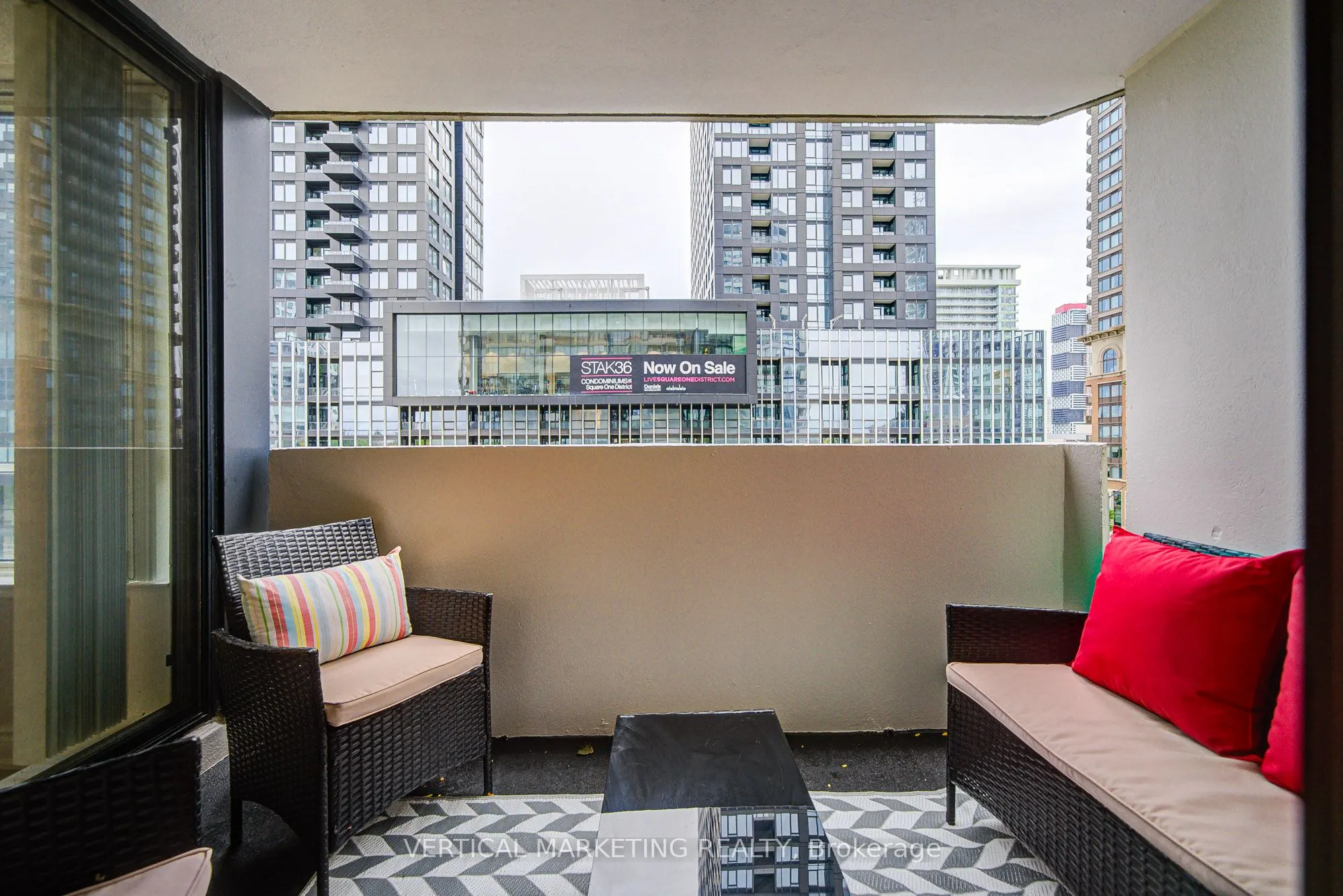 330 Rathburn Road W, #506