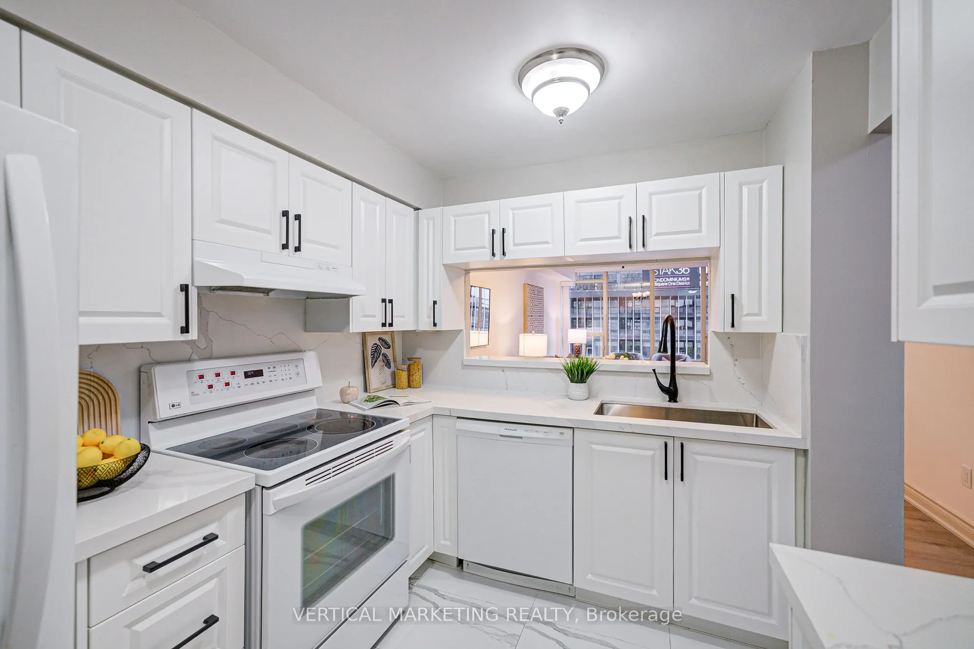 330 Rathburn Road W, #506
