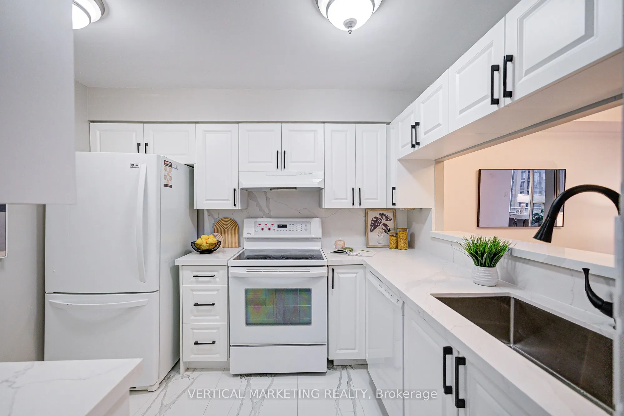 330 Rathburn Road W, #506