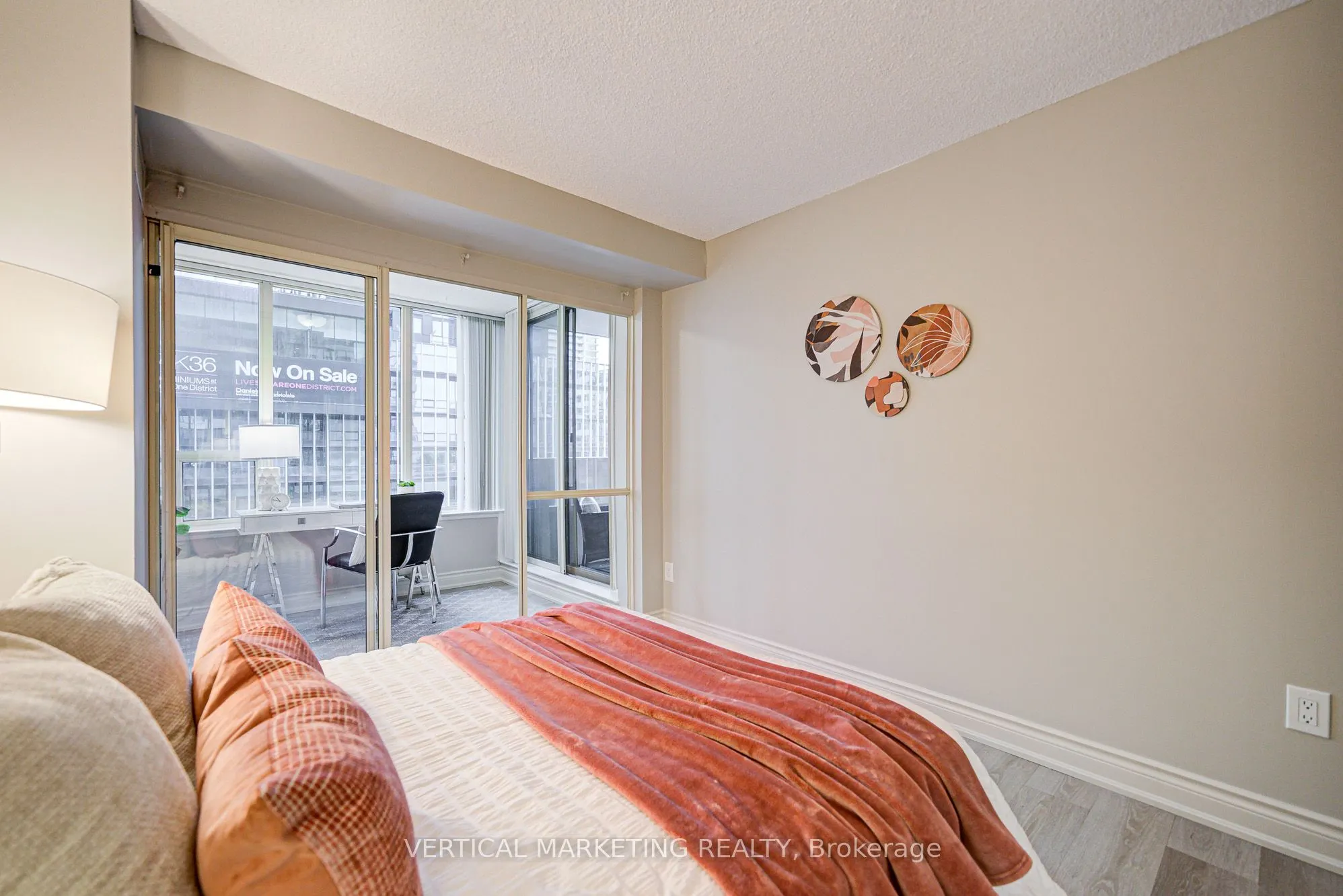 330 Rathburn Road W, #506