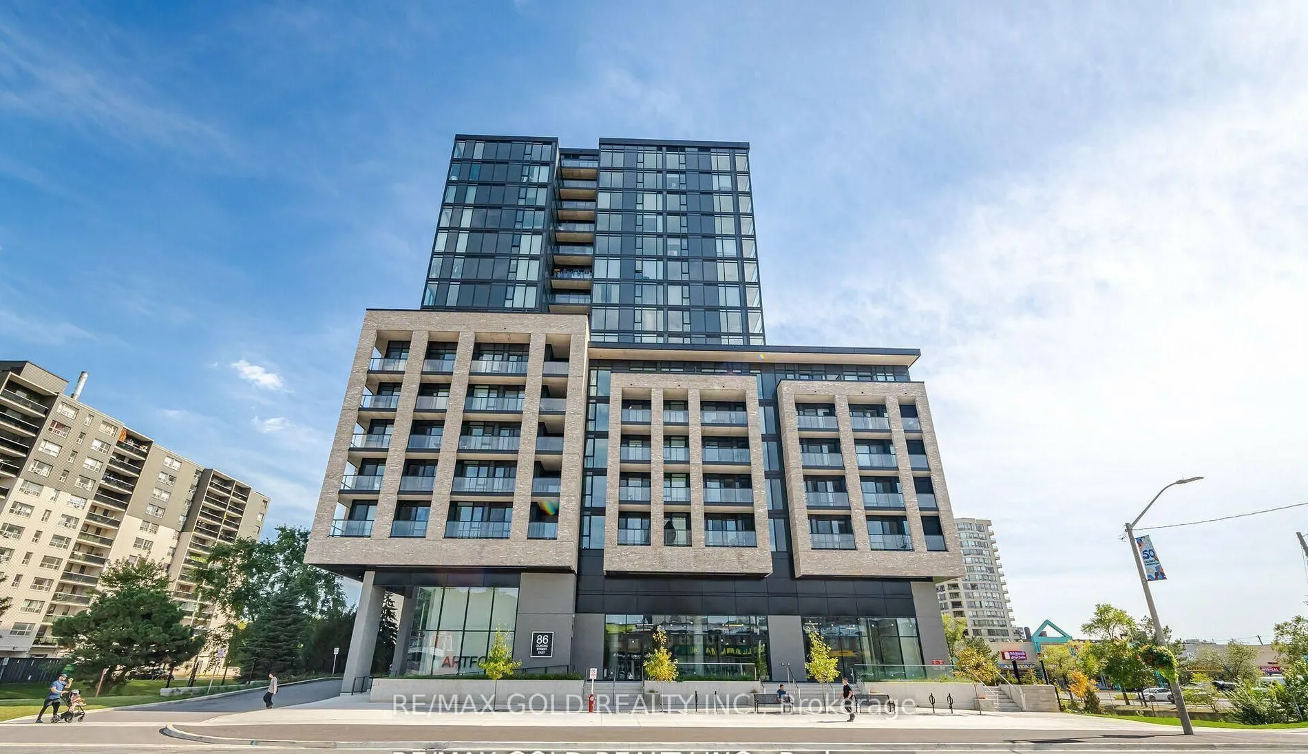 86 Dundas Street E, #1319