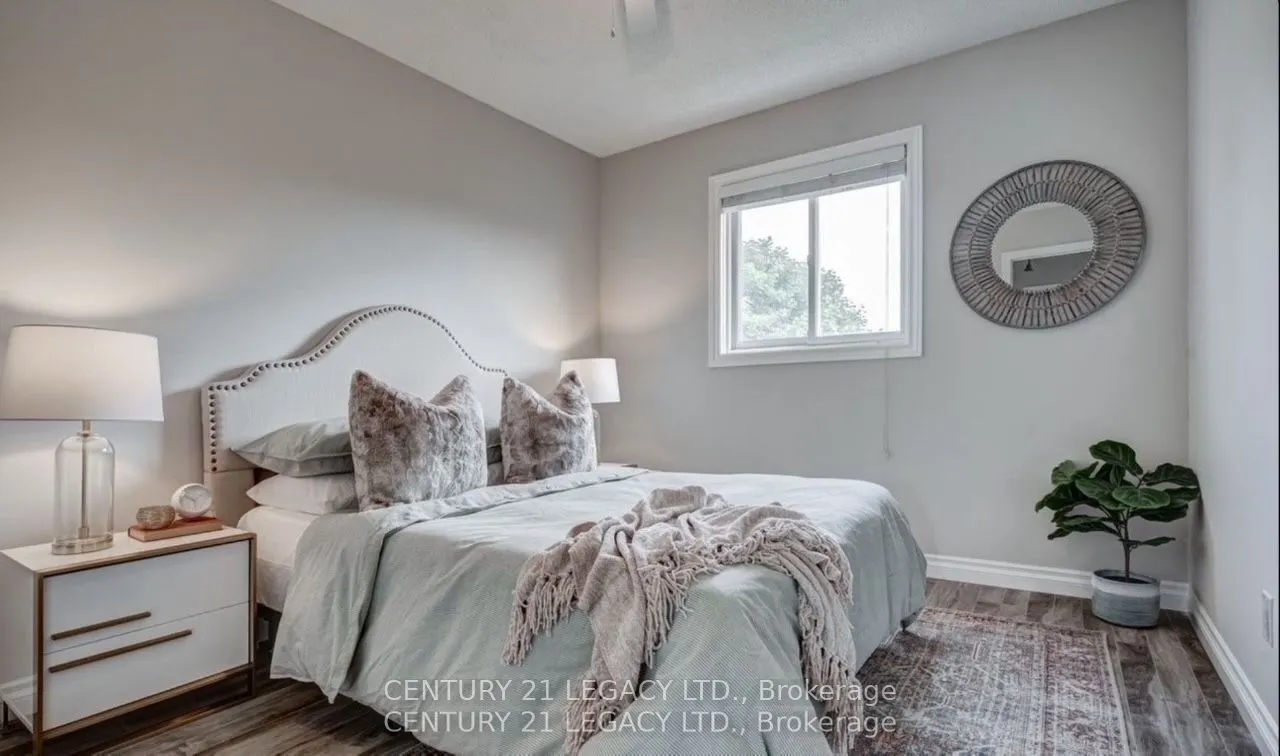 339 Lewis Drive W, #Upper