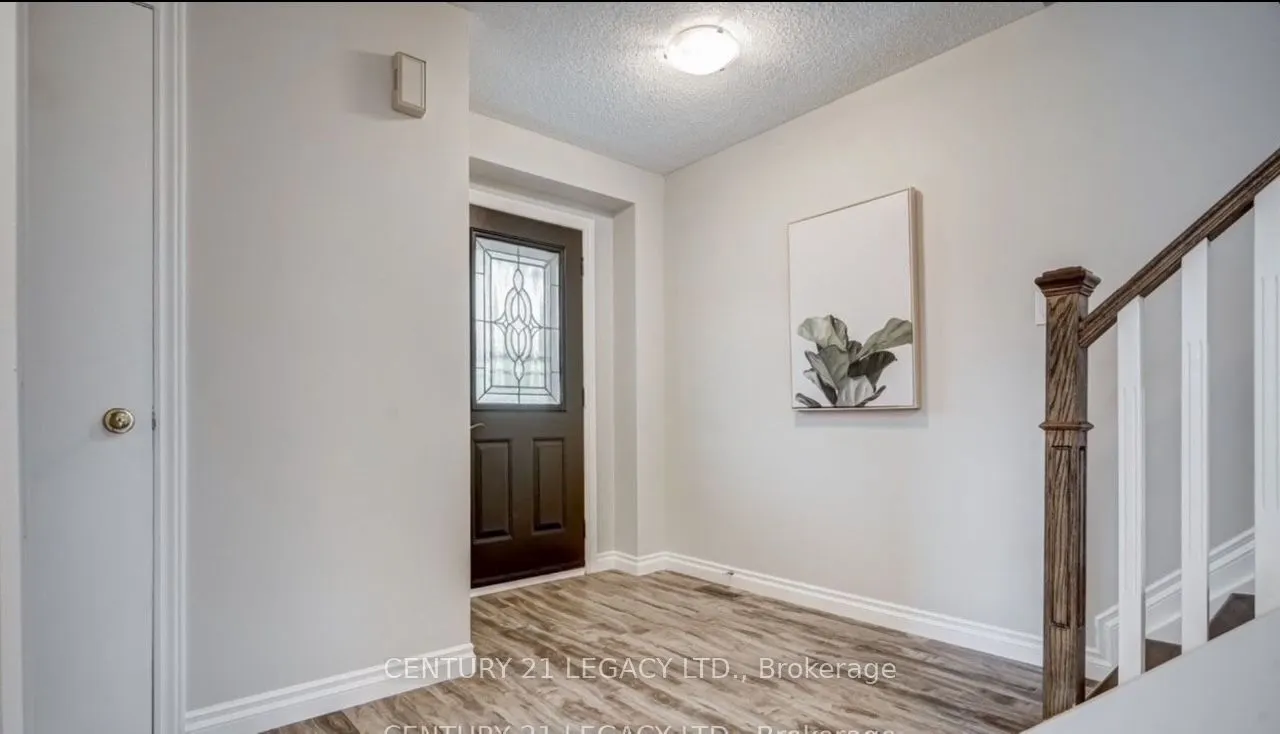 339 Lewis Drive W, #Upper