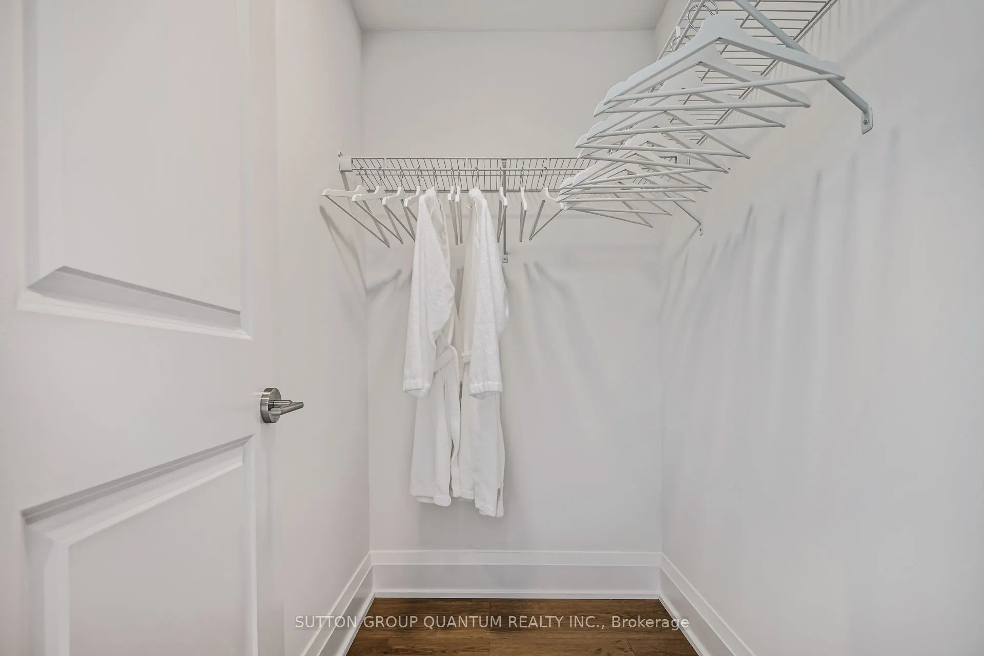 1928 Lake Shore Boulevard W, #4202