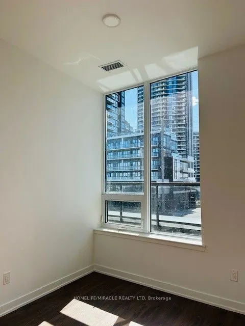 5105 Hurontario Street, #203