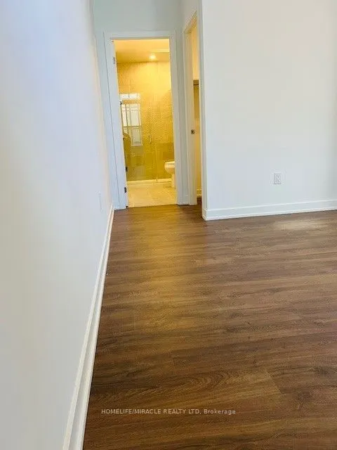 5105 Hurontario Street, #203