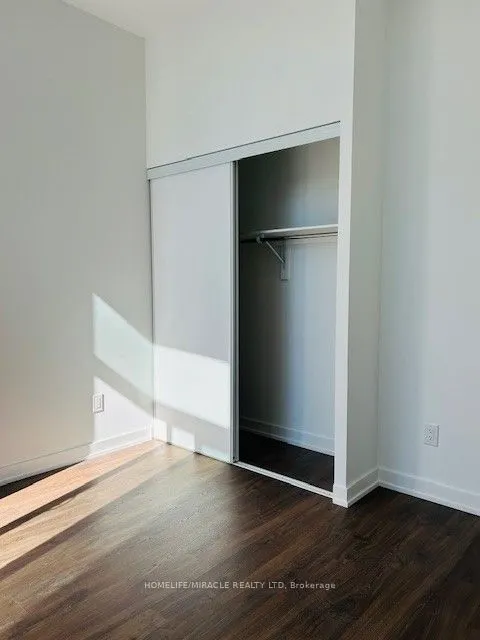 5105 Hurontario Street, #203