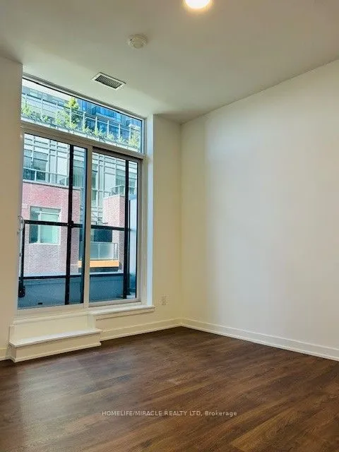 5105 Hurontario Street, #203