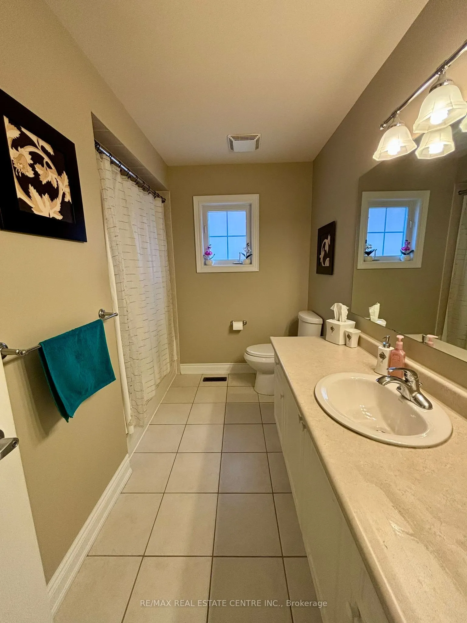 9 Belleville Drive, #Upper Portion