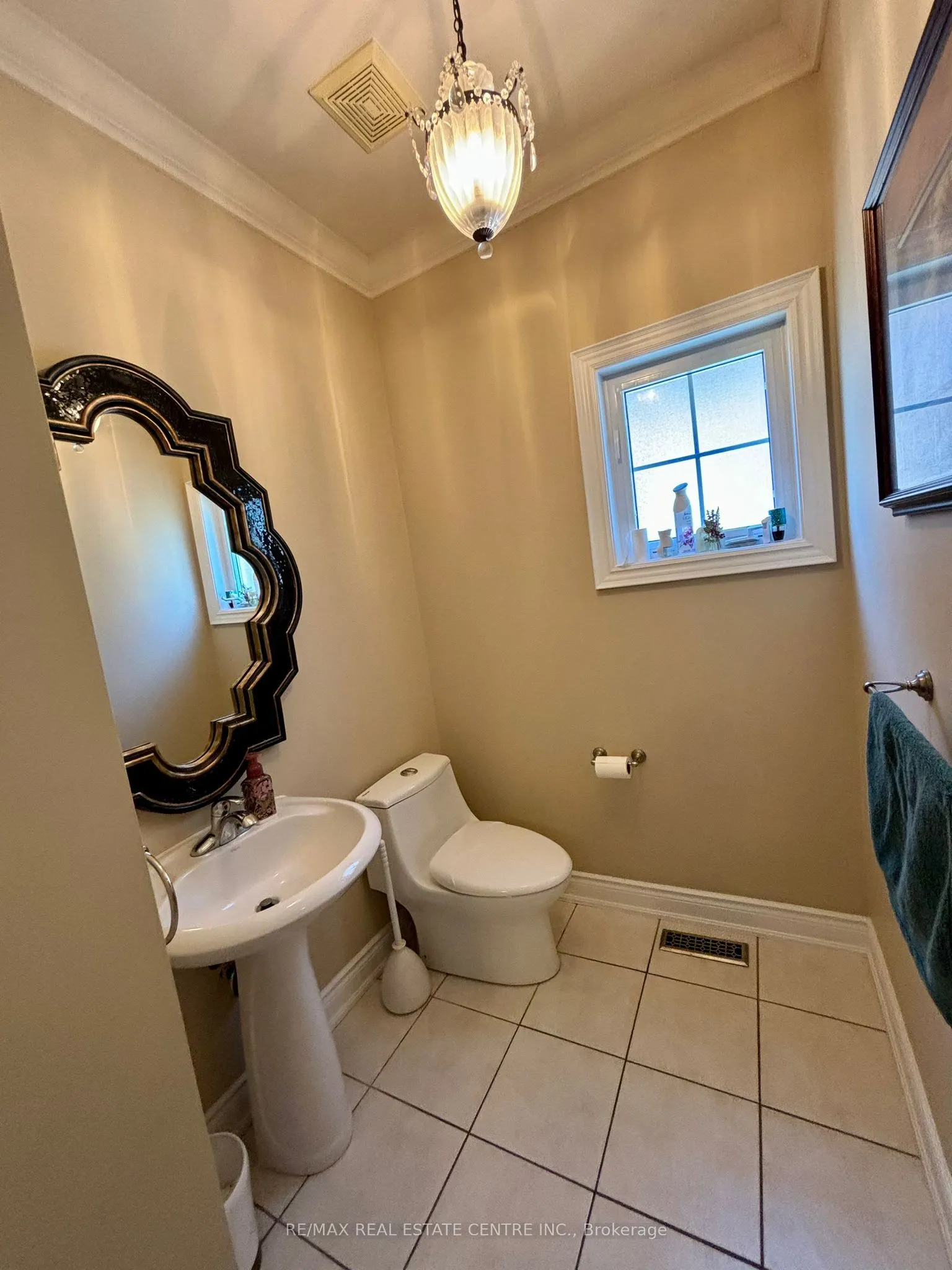 9 Belleville Drive, #Upper Portion