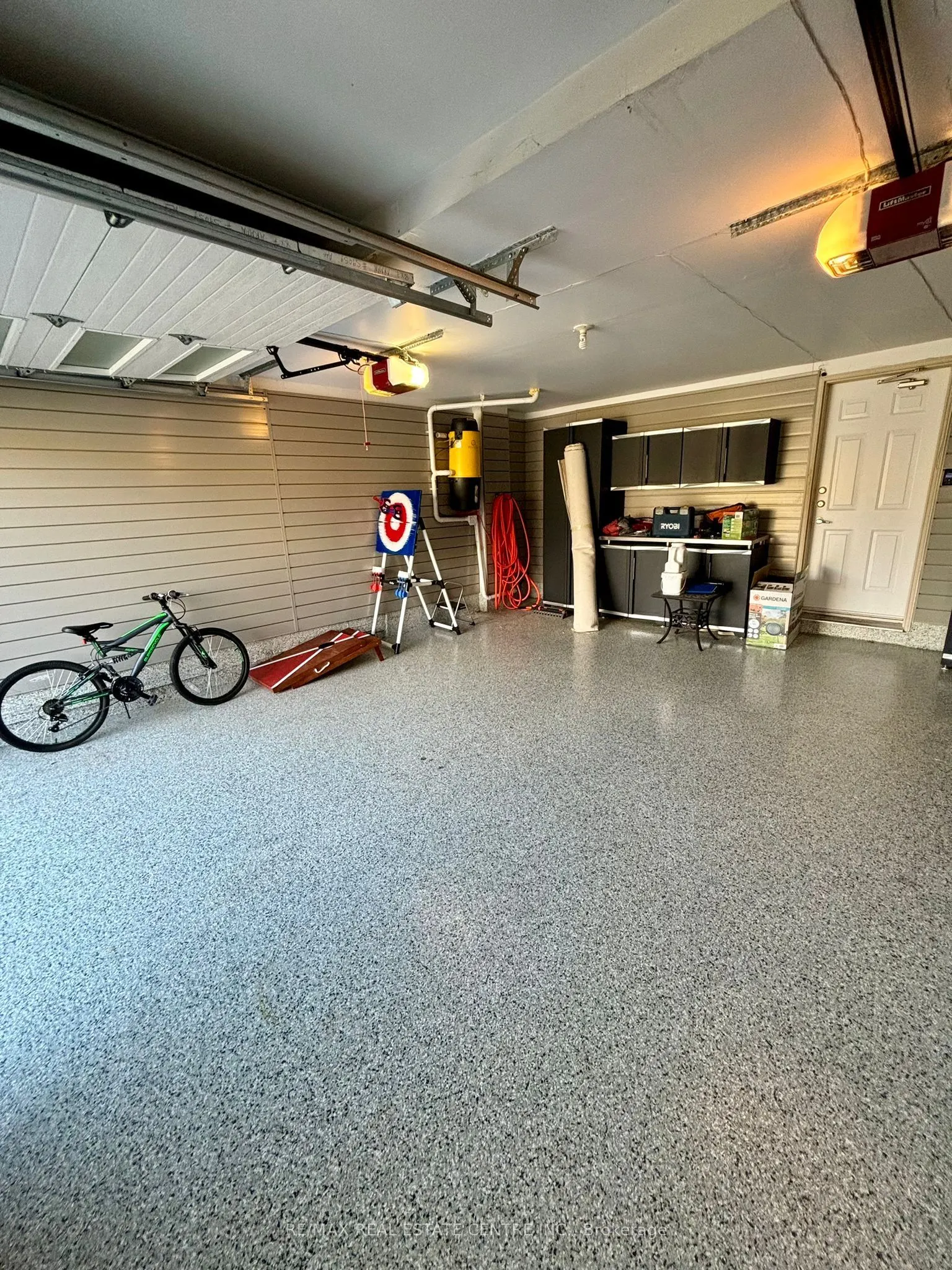9 Belleville Drive, #Upper Portion