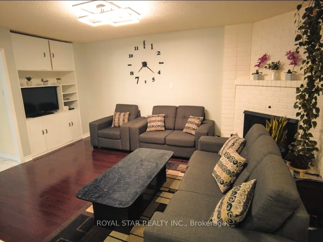 6 Merganser Crescent