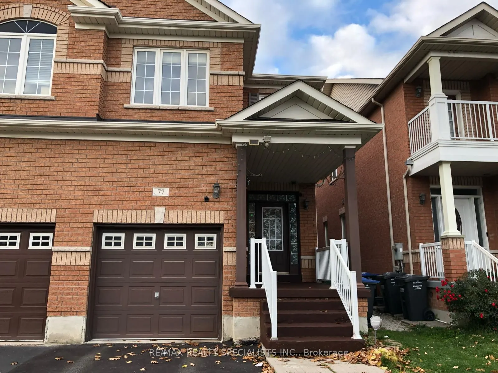 77 Calm Waters Crescent