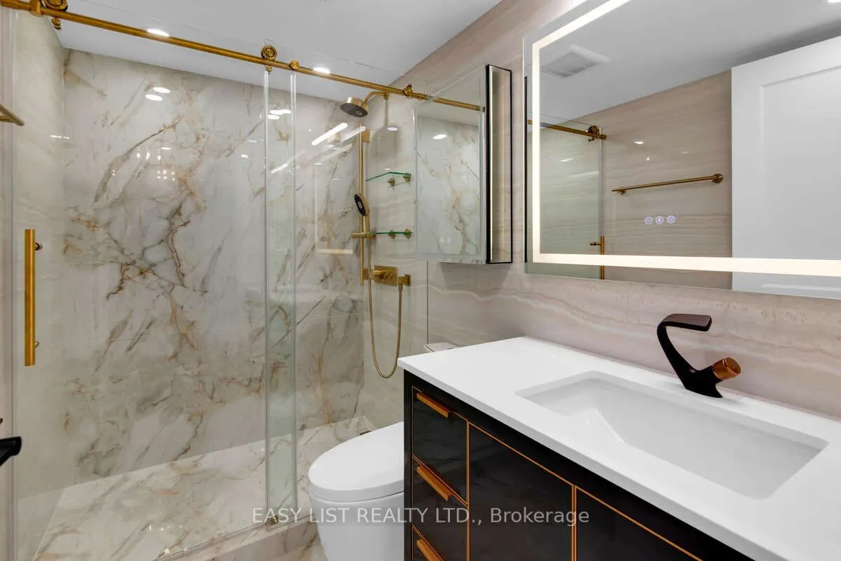 190 Manitoba Street, #710
