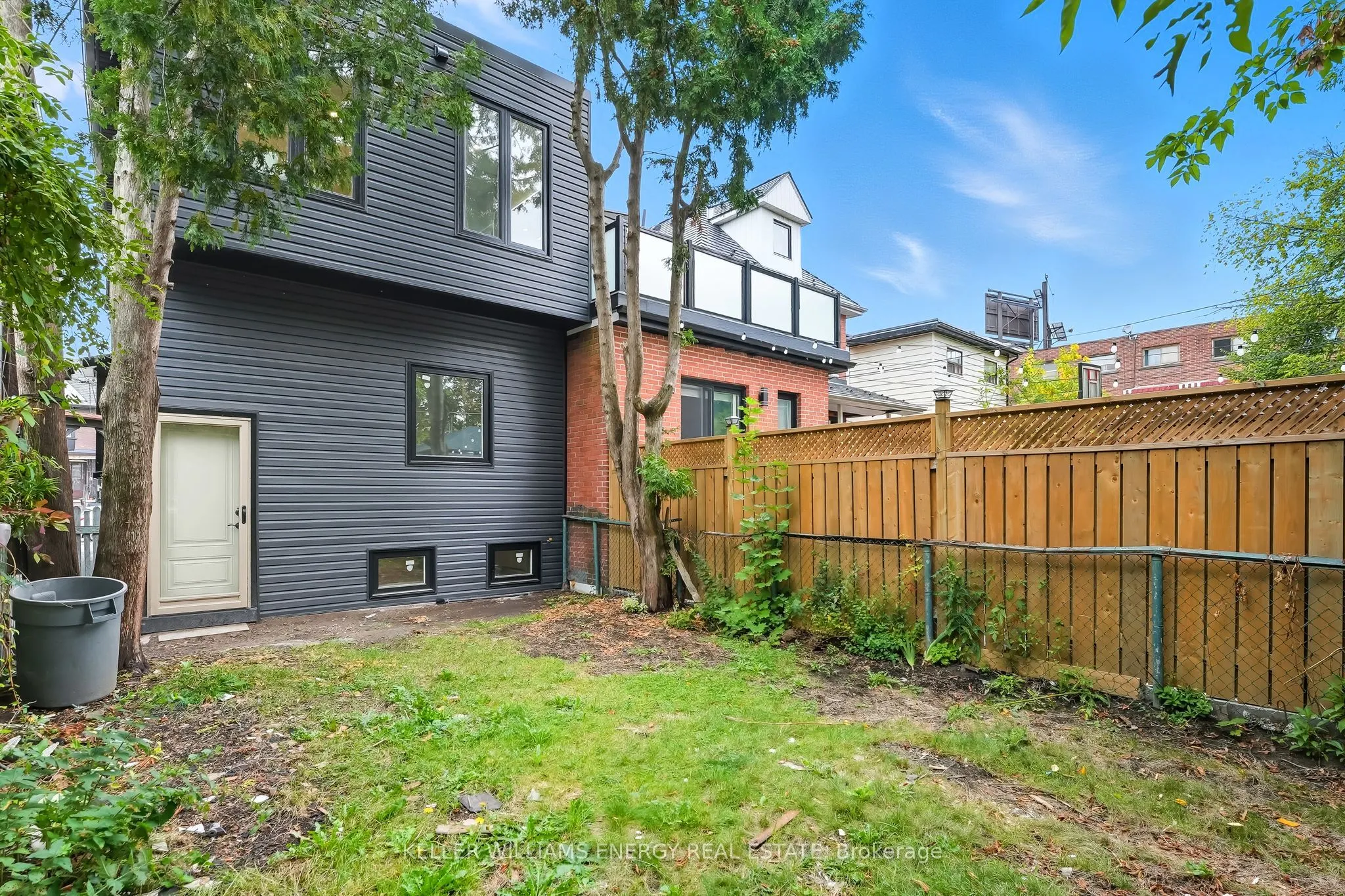 25 Spring Grove Avenue