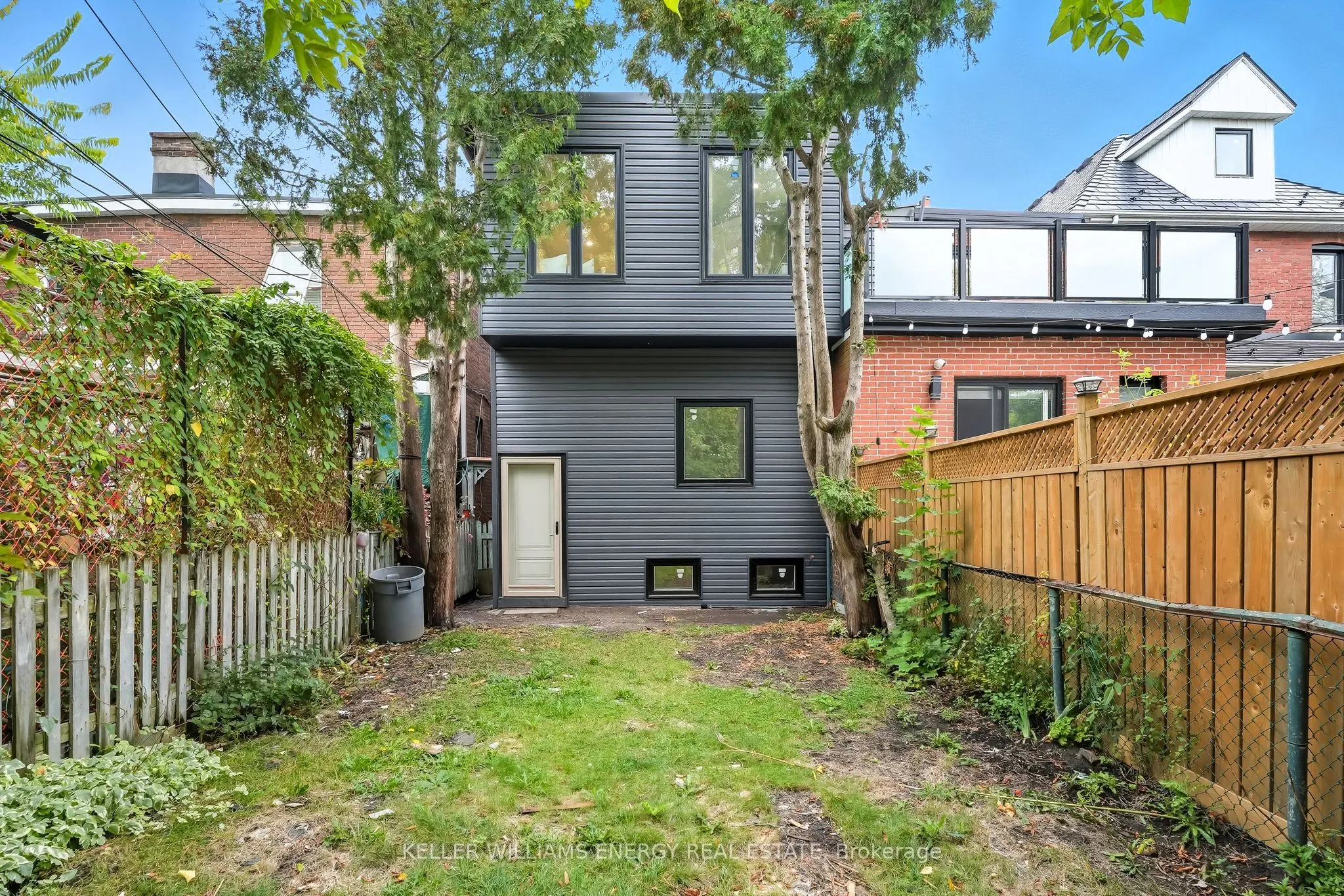 25 Spring Grove Avenue