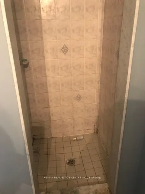 177 Vintage Gate