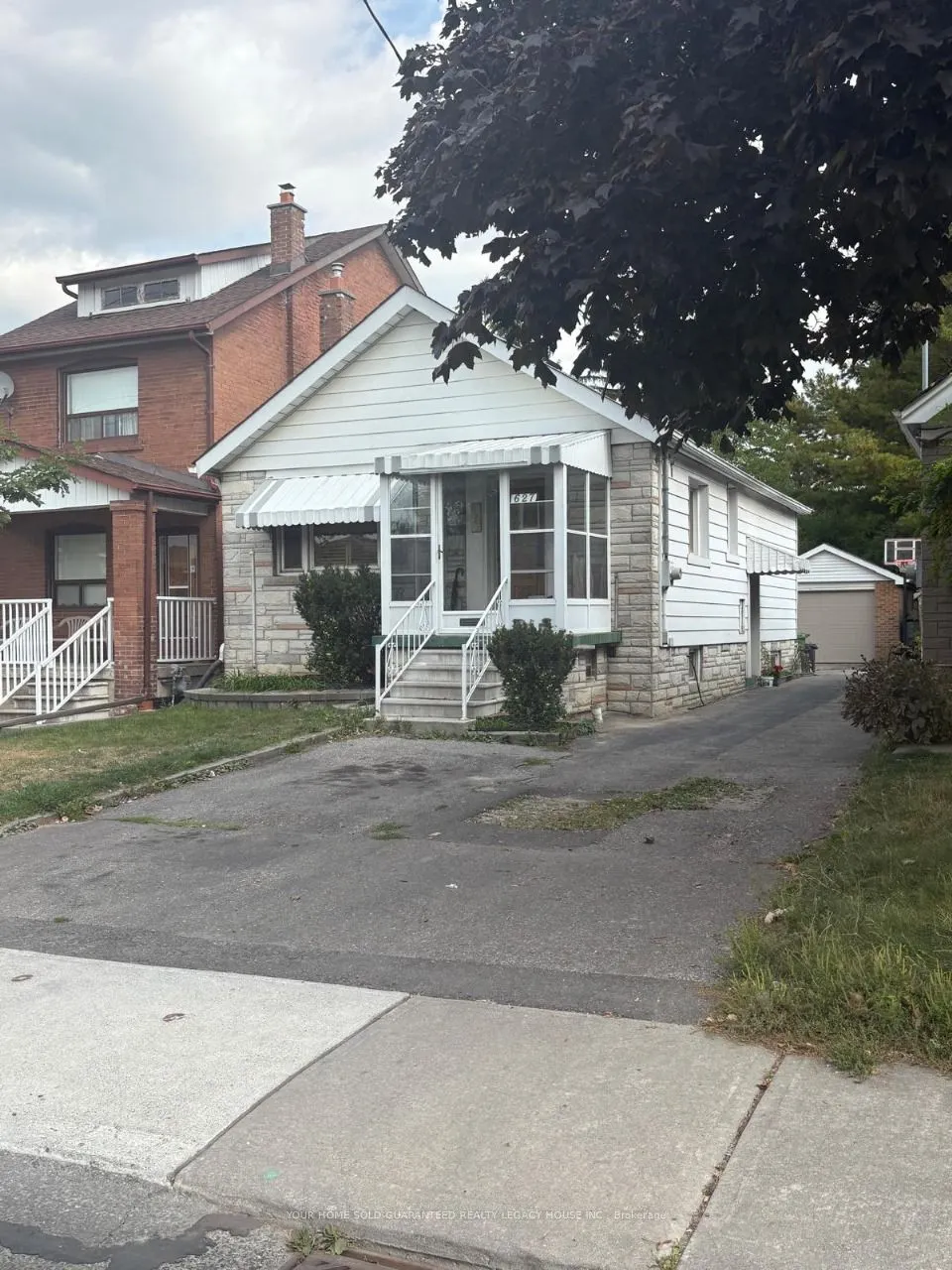 627 McRoberts Avenue