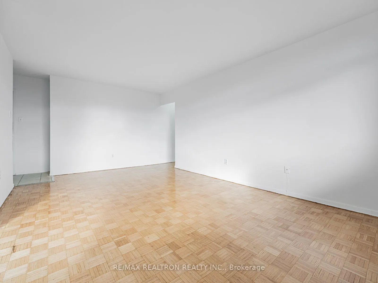 2255 Weston Road, #904