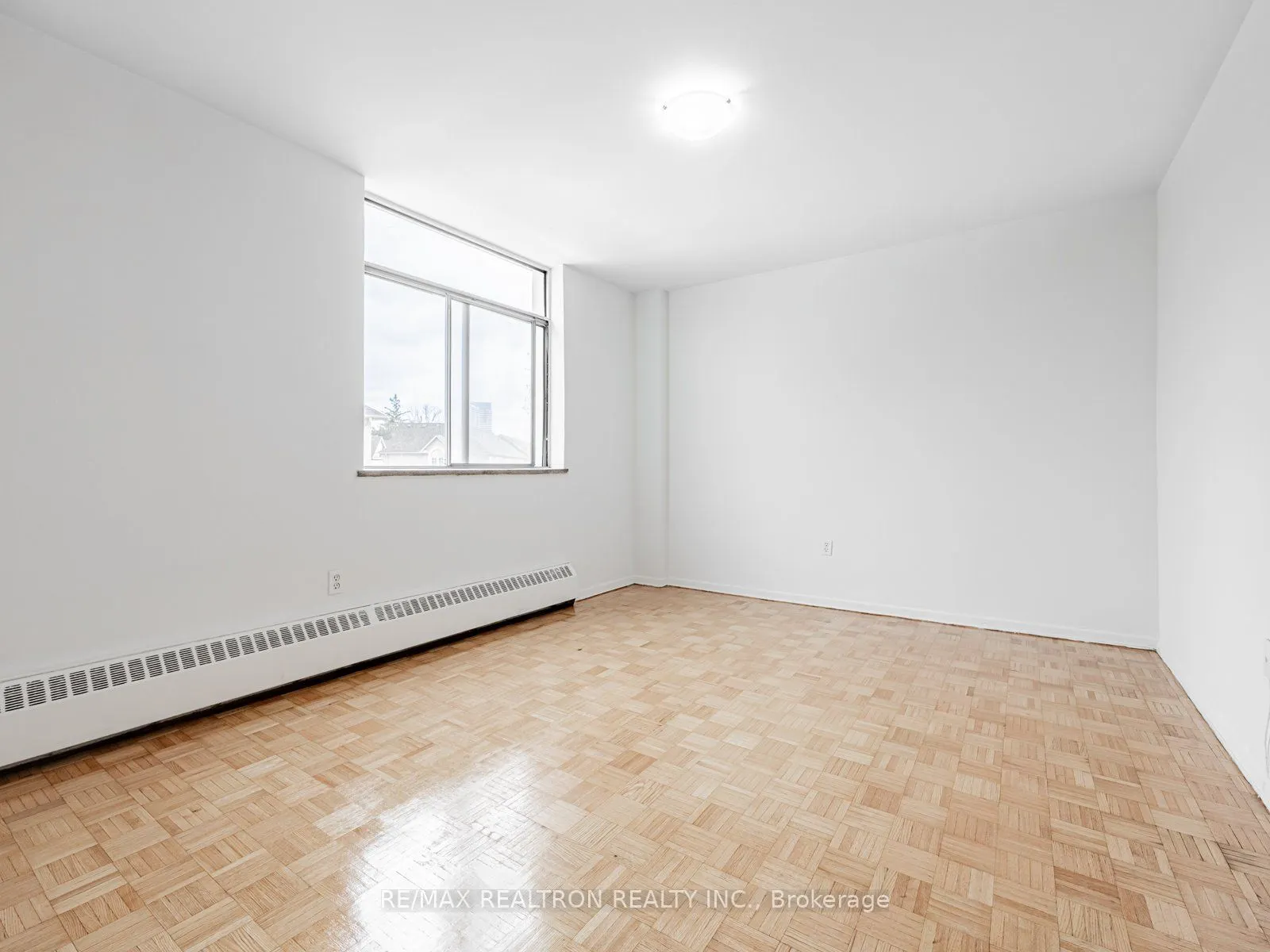 2255 Weston Road, #904