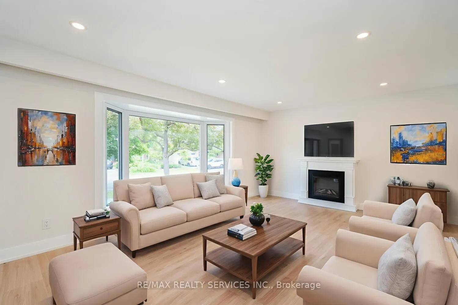 2296 Devon Road