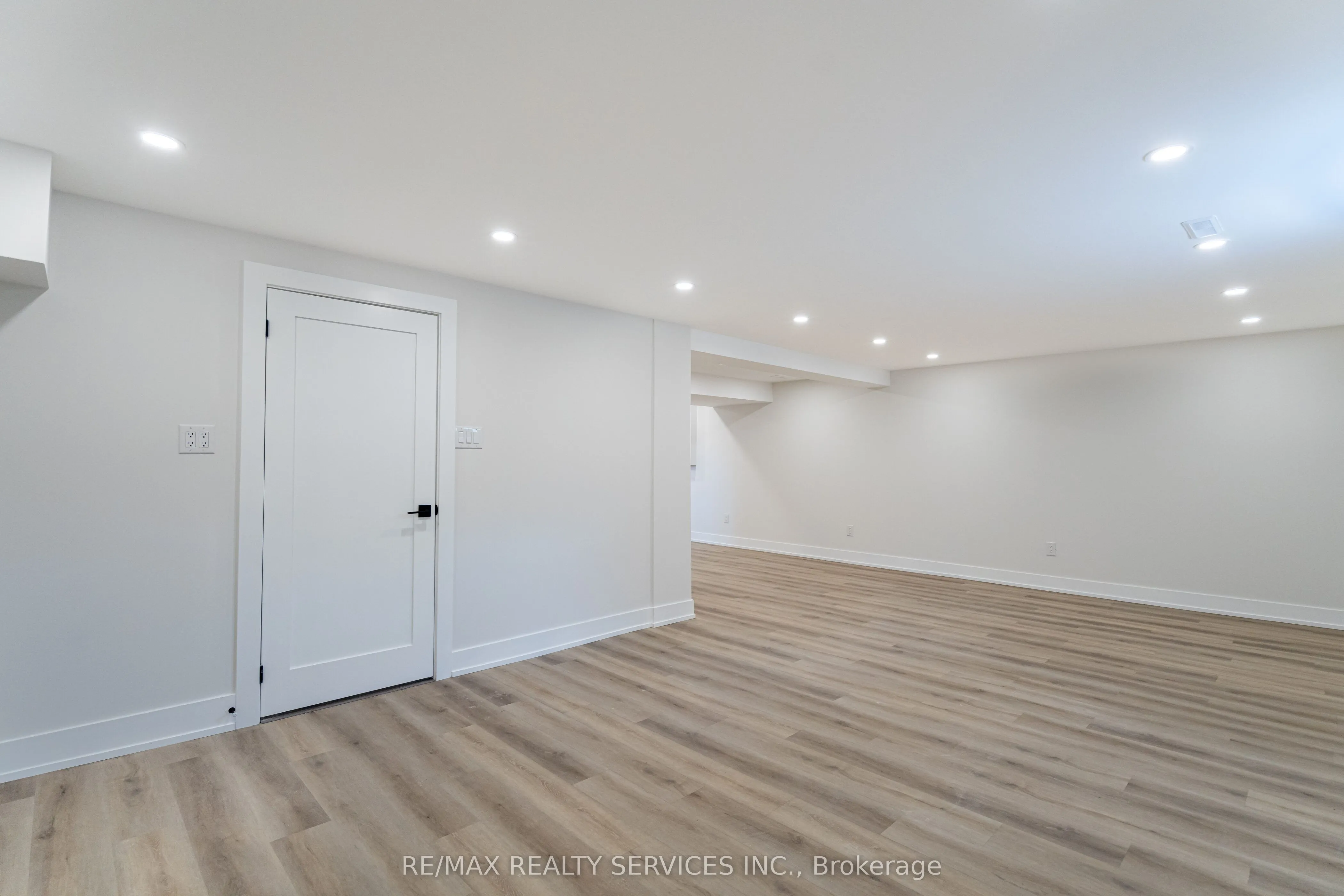 2296 Devon Road