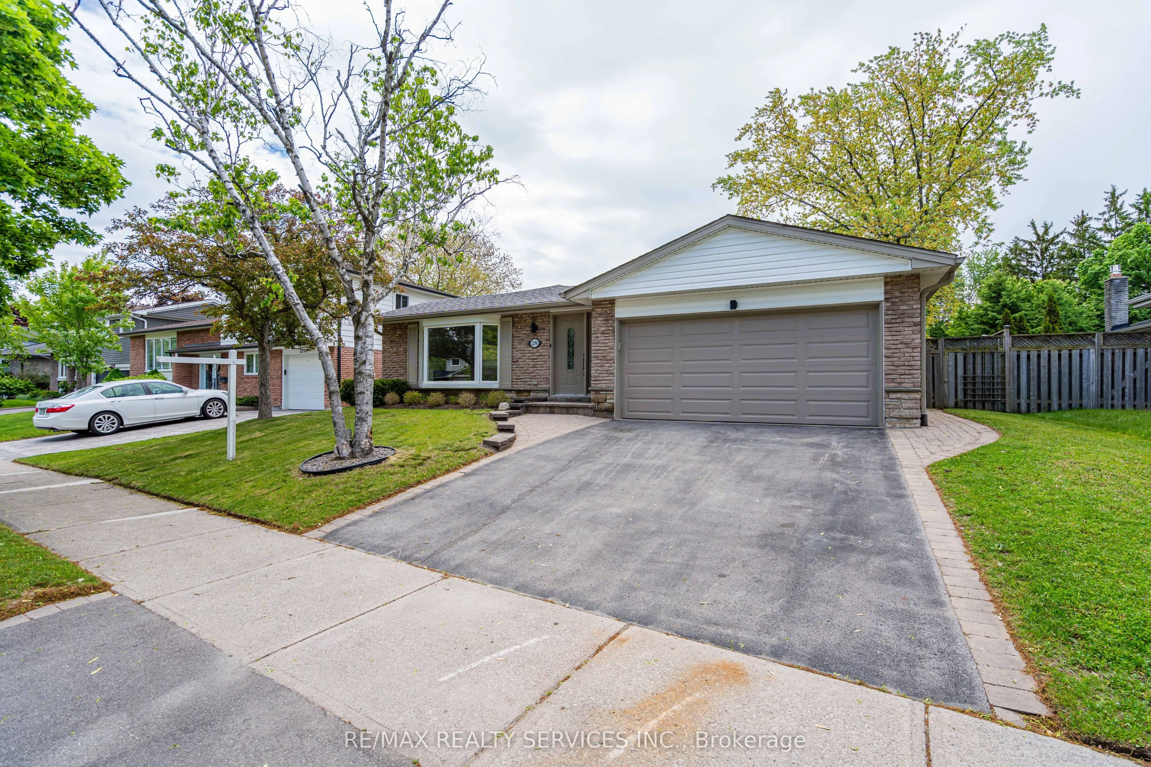 2296 Devon Road