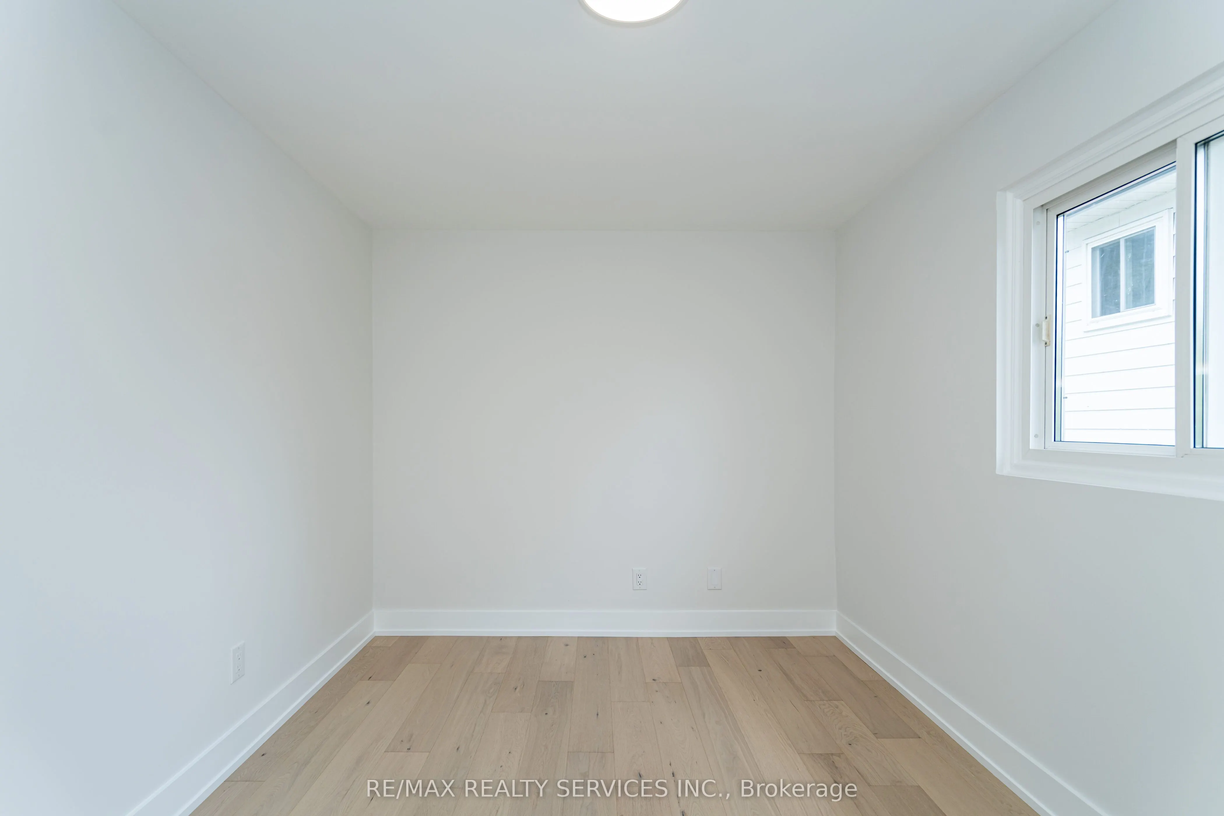 2296 Devon Road