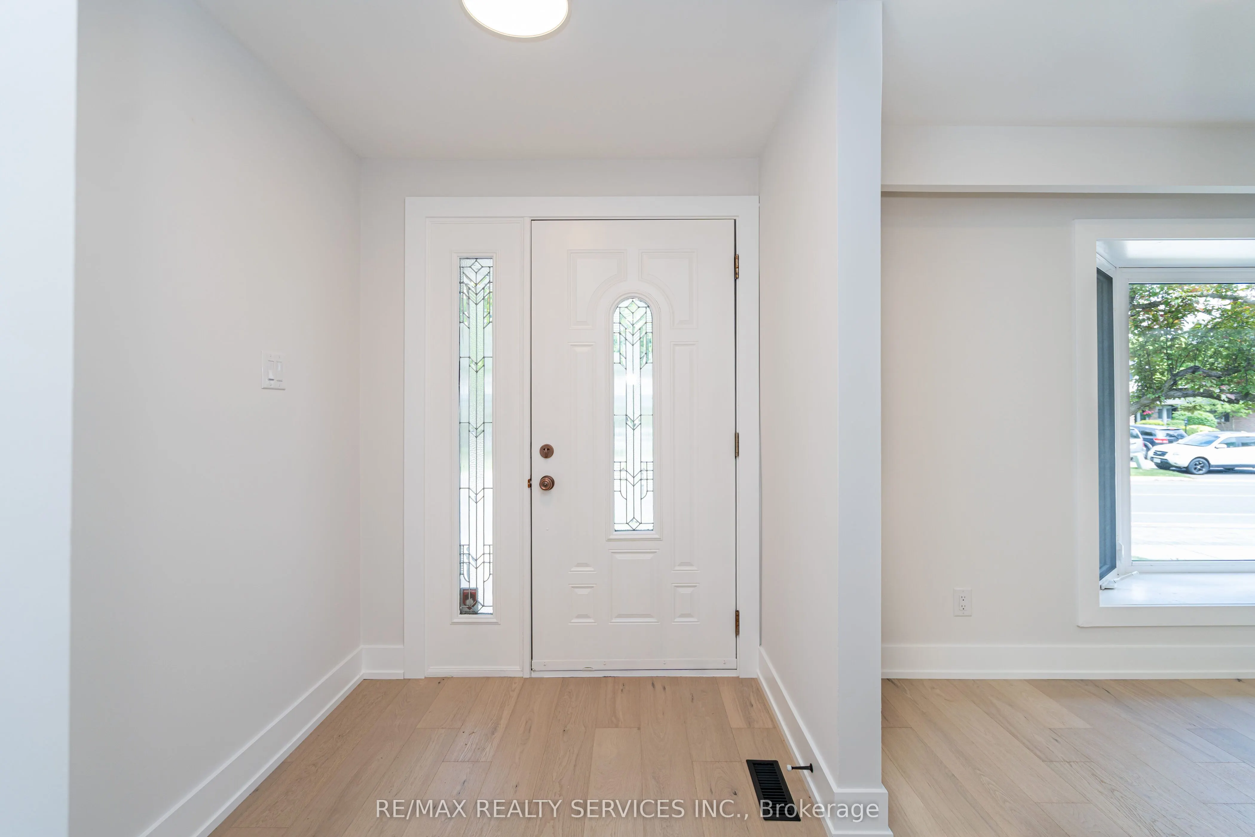 2296 Devon Road