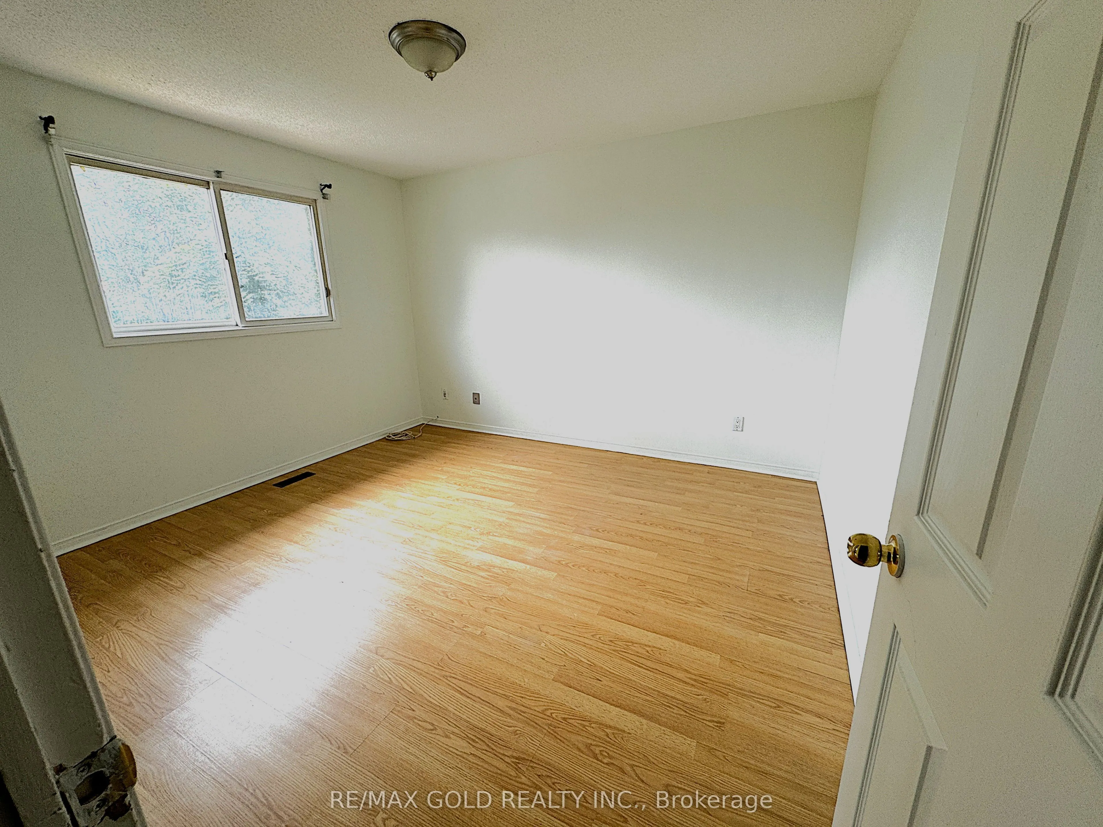 52 Major William Sharpe Drive, #Main