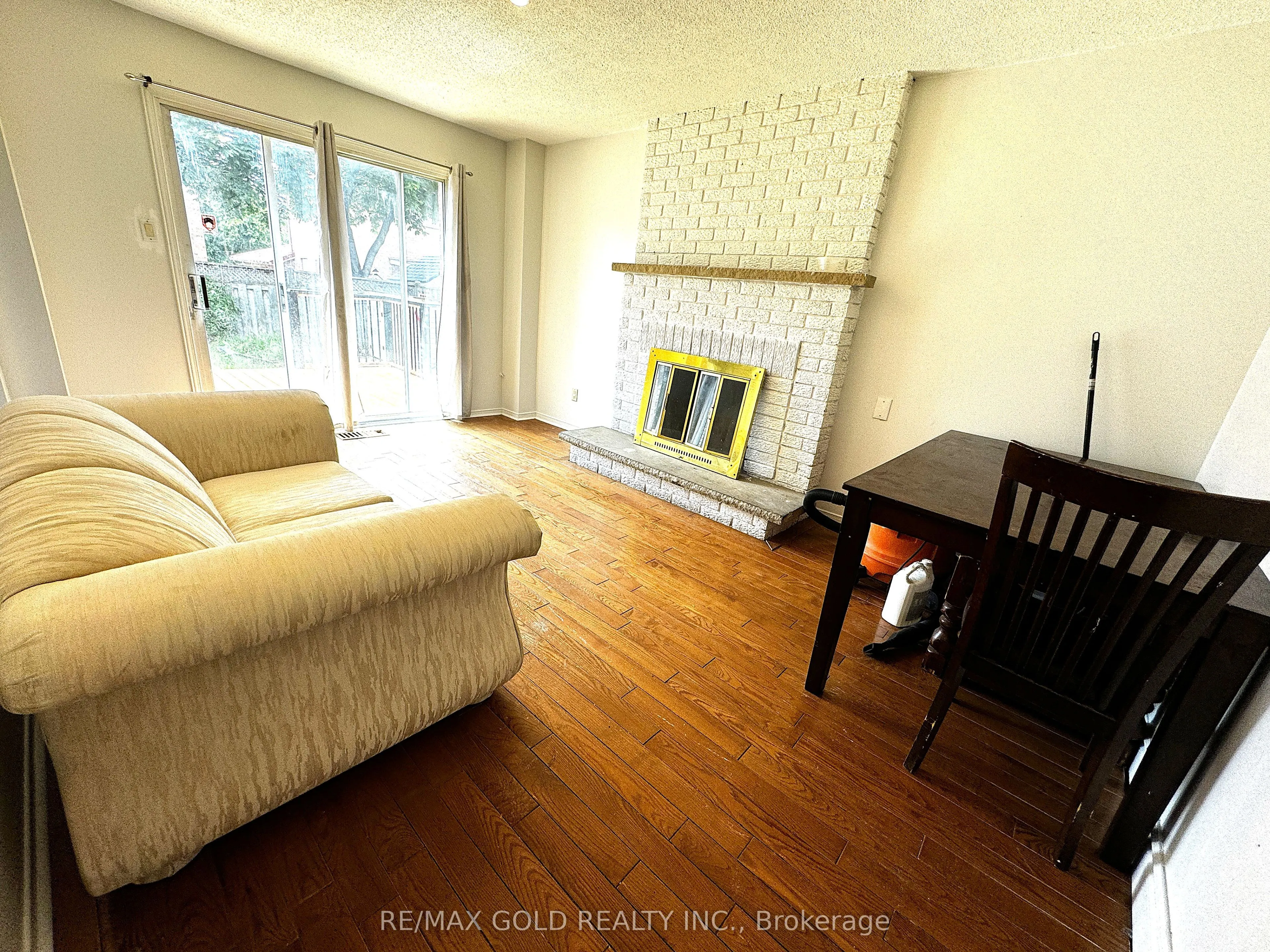 52 Major William Sharpe Drive, #Main