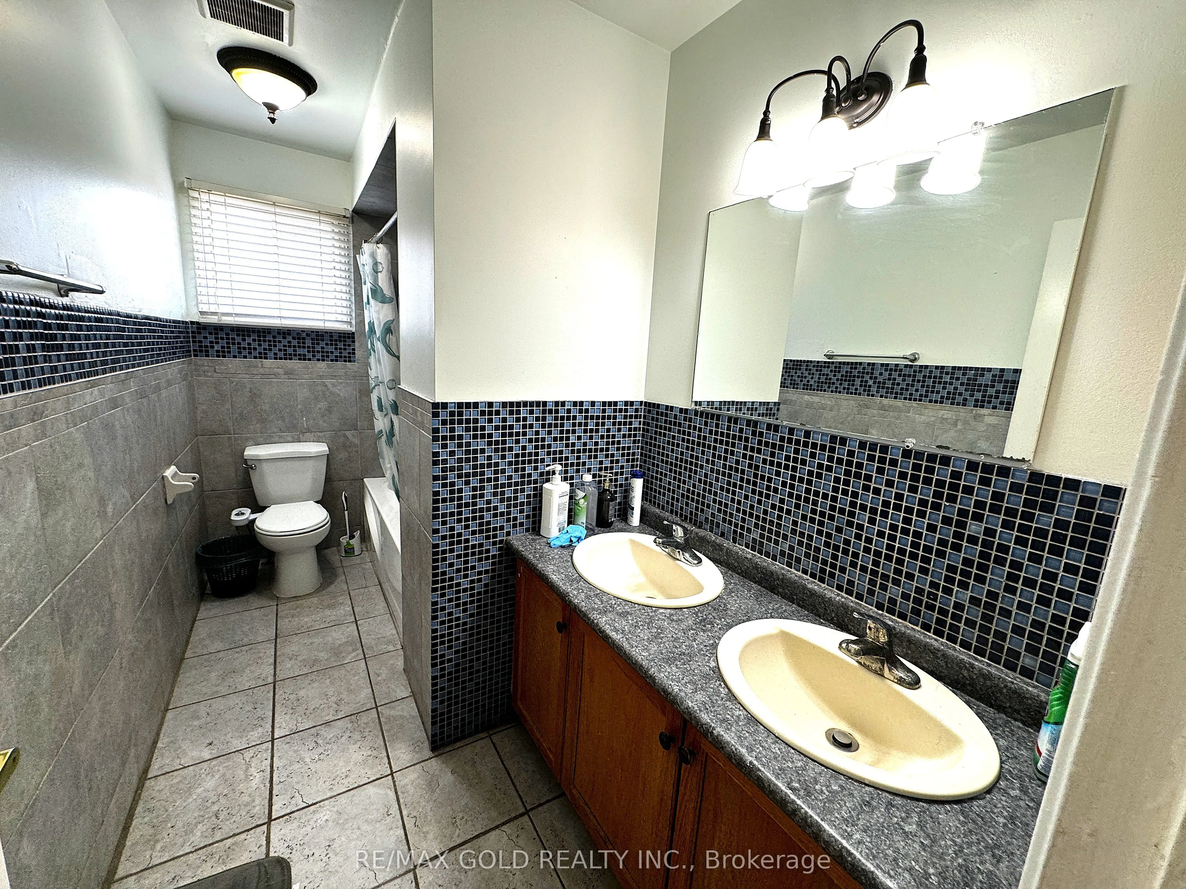52 Major William Sharpe Drive, #Main