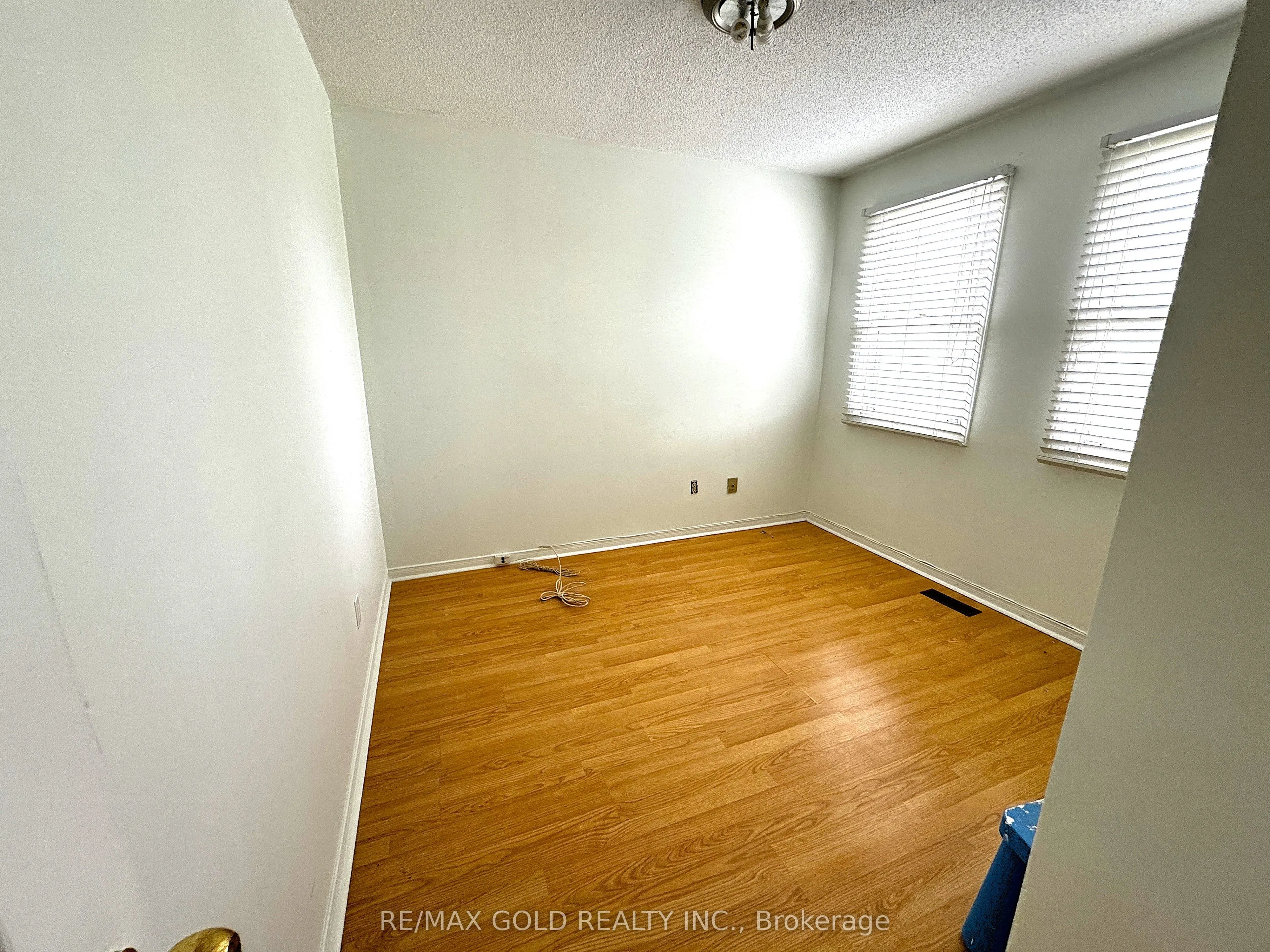 52 Major William Sharpe Drive, #Main