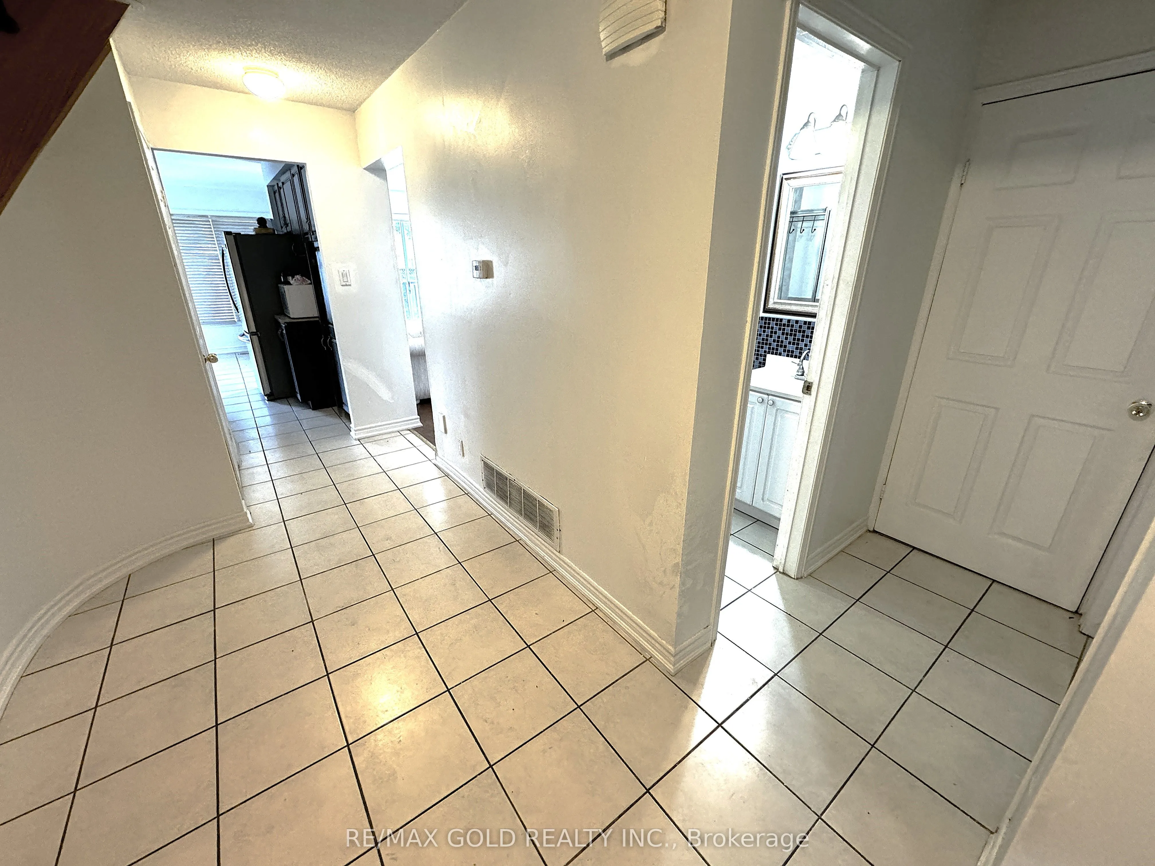 52 Major William Sharpe Drive, #Main