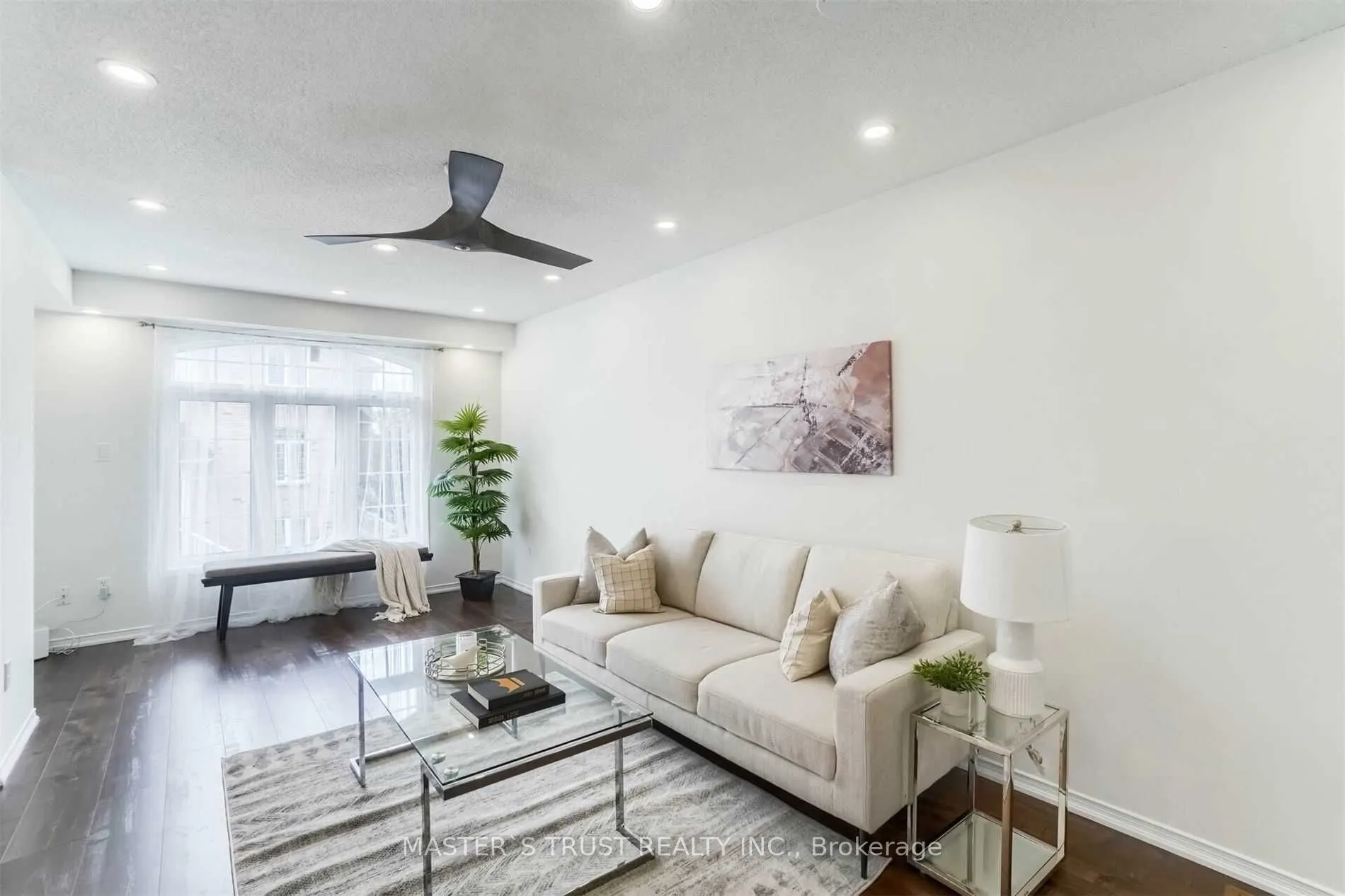 3362 Redpath Circle