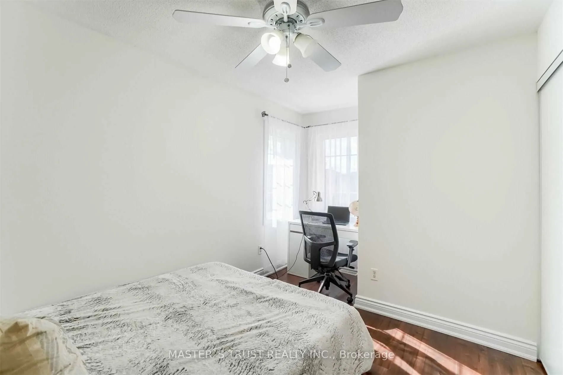 3362 Redpath Circle