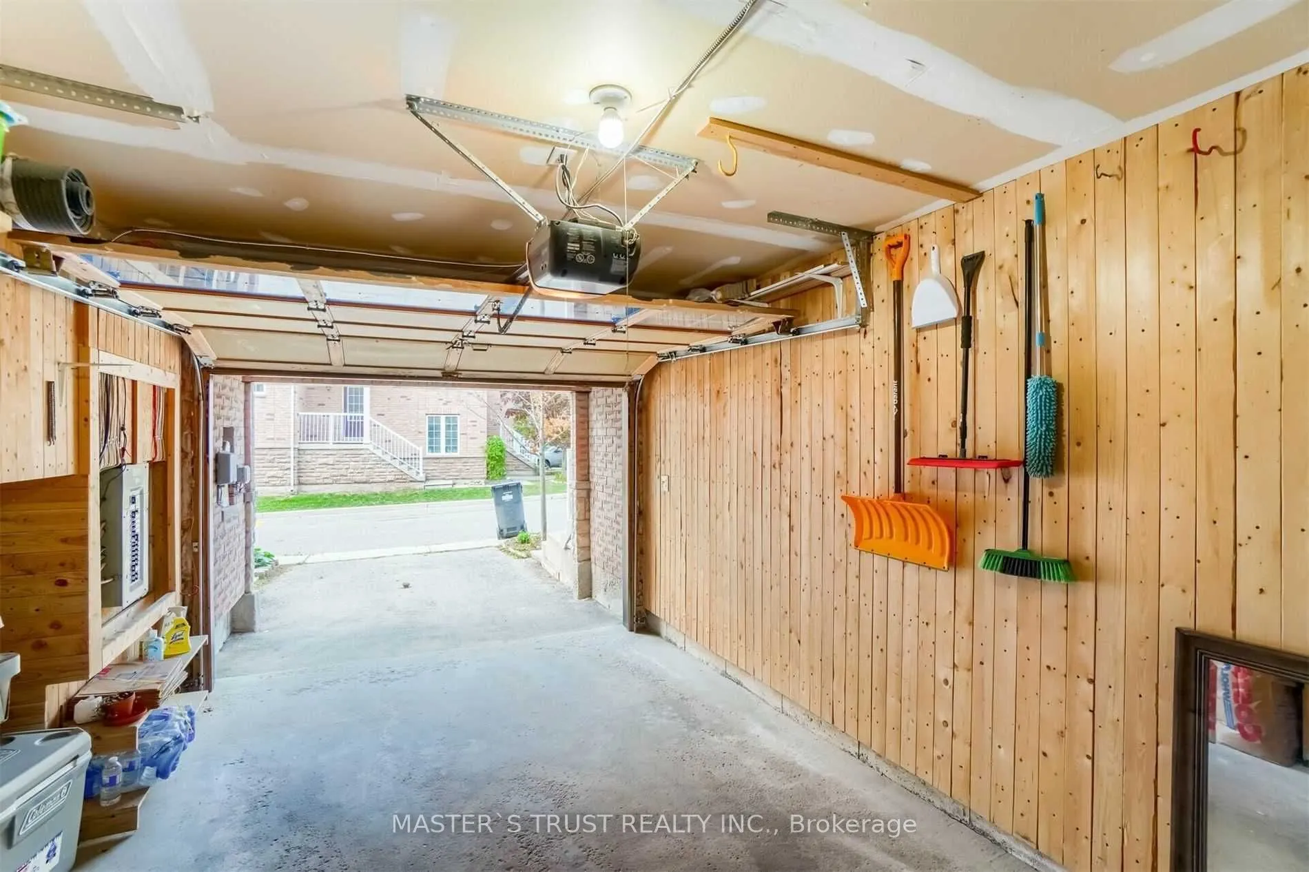 3362 Redpath Circle
