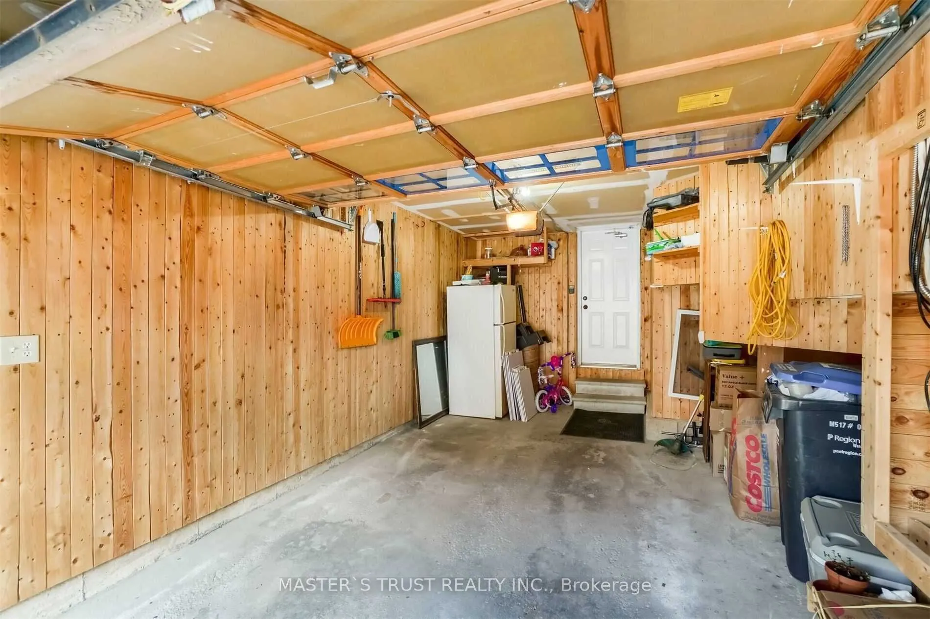 3362 Redpath Circle