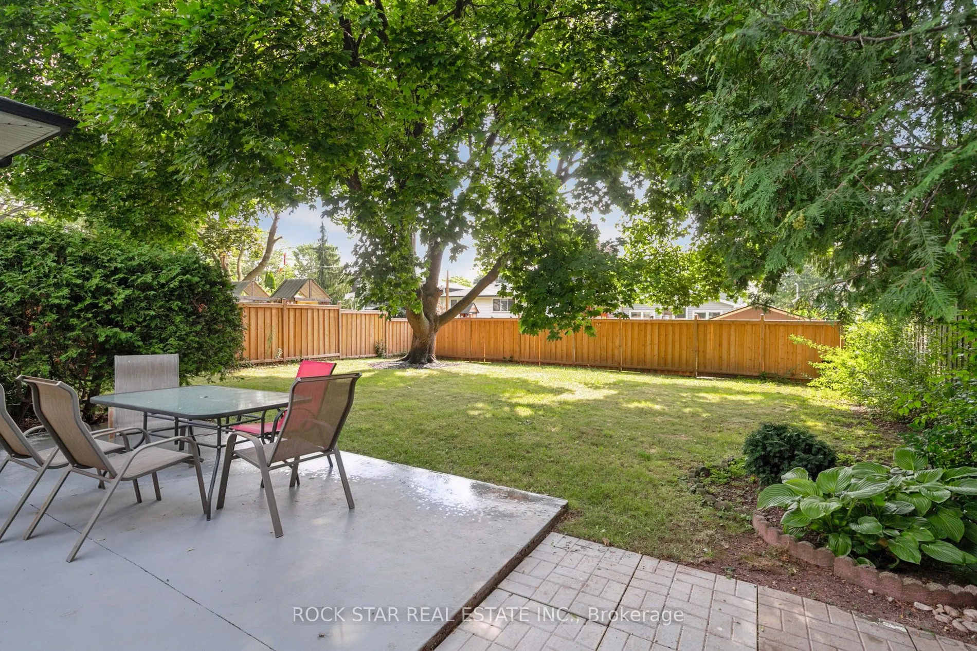 635 Bridle Wood