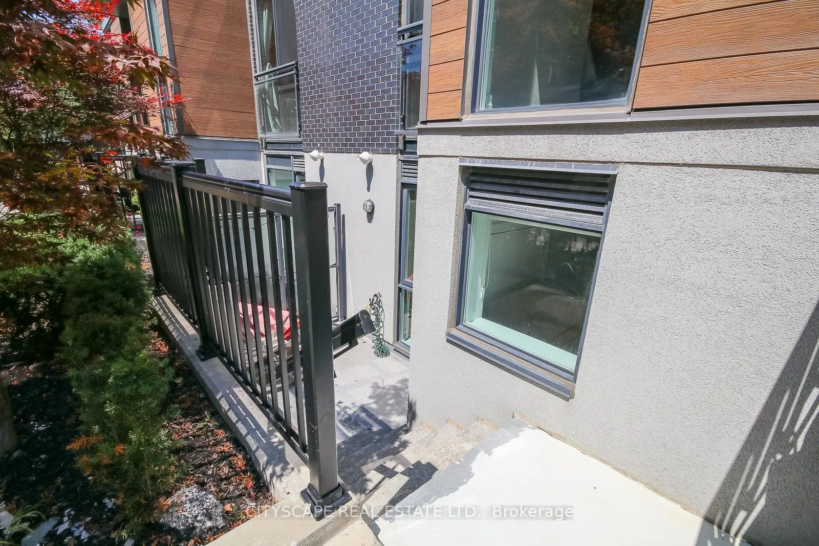 57 Macaulay Avenue, #TH - 802