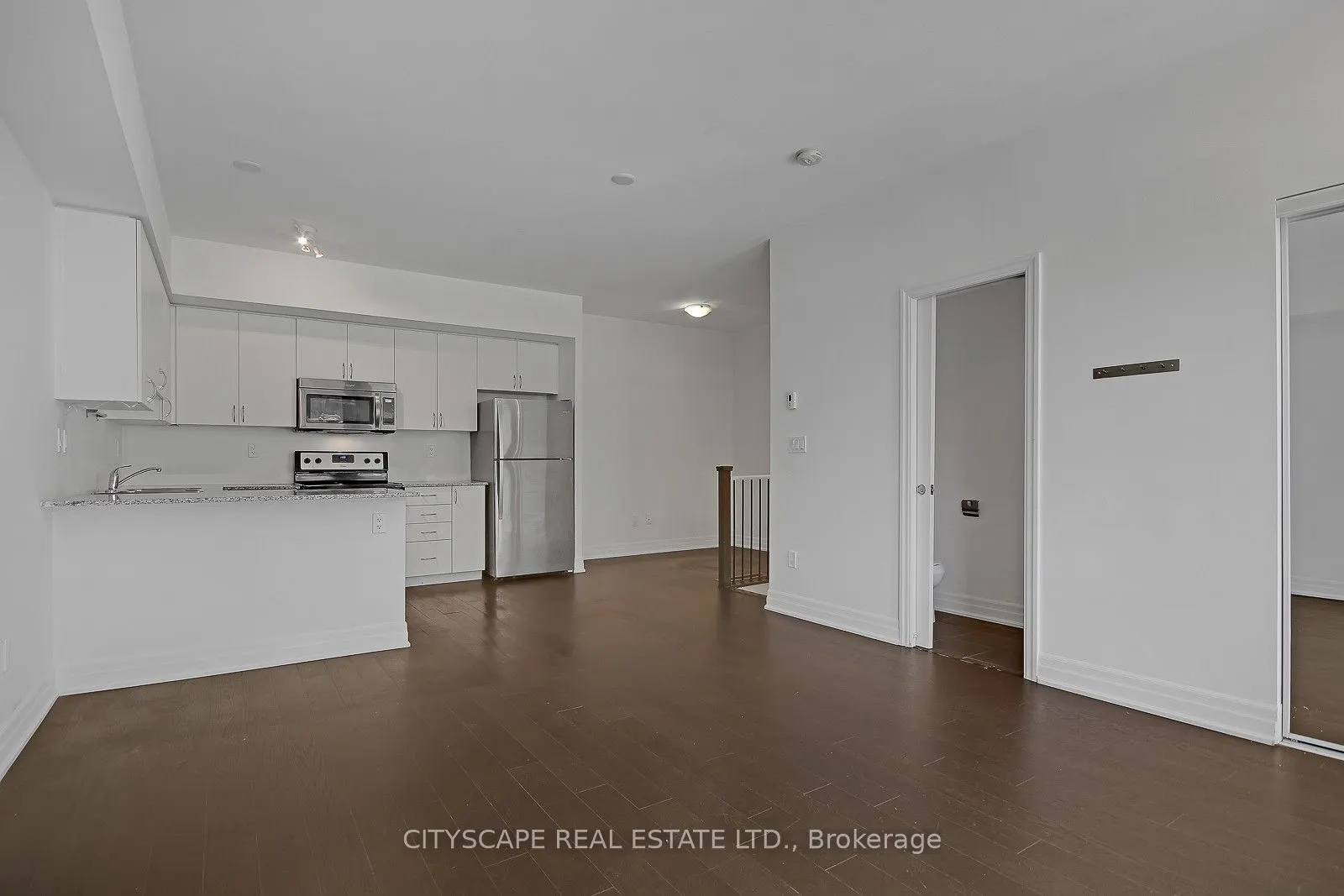 57 Macaulay Avenue, #TH - 802