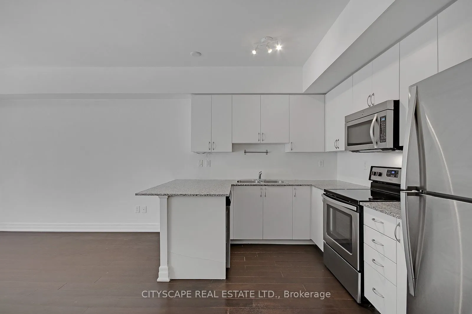 57 Macaulay Avenue, #TH - 802