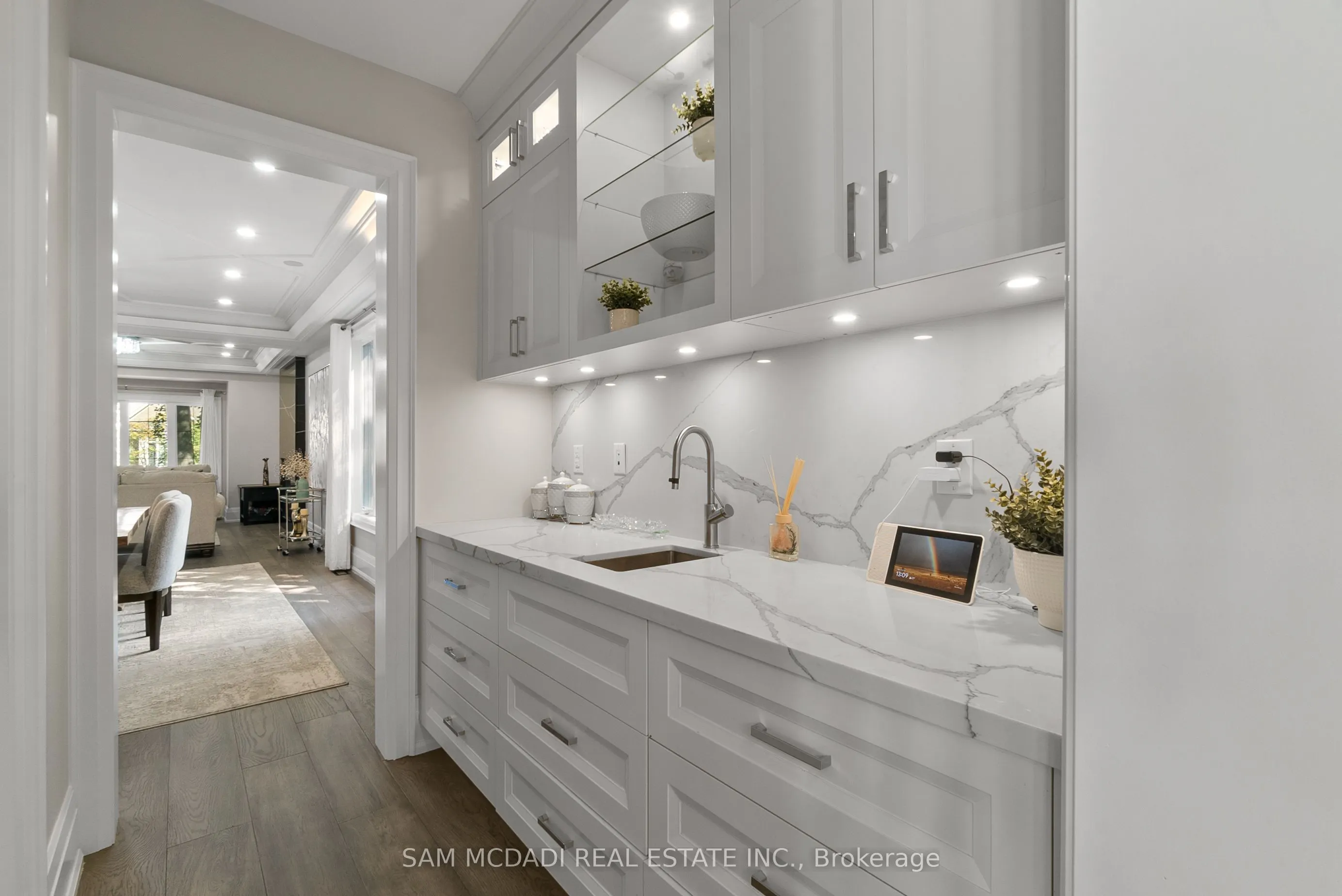 1160 Birchview Drive