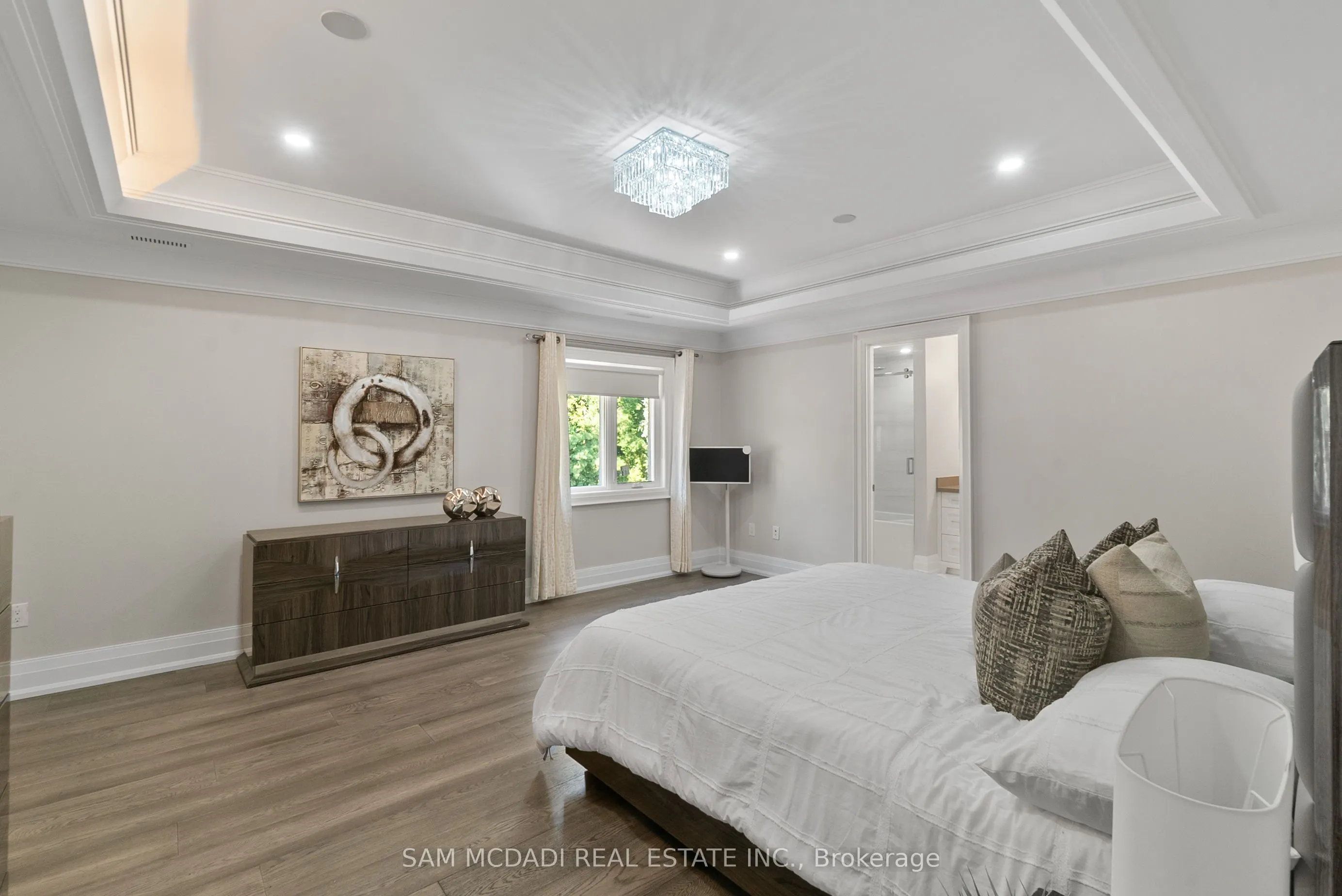 1160 Birchview Drive