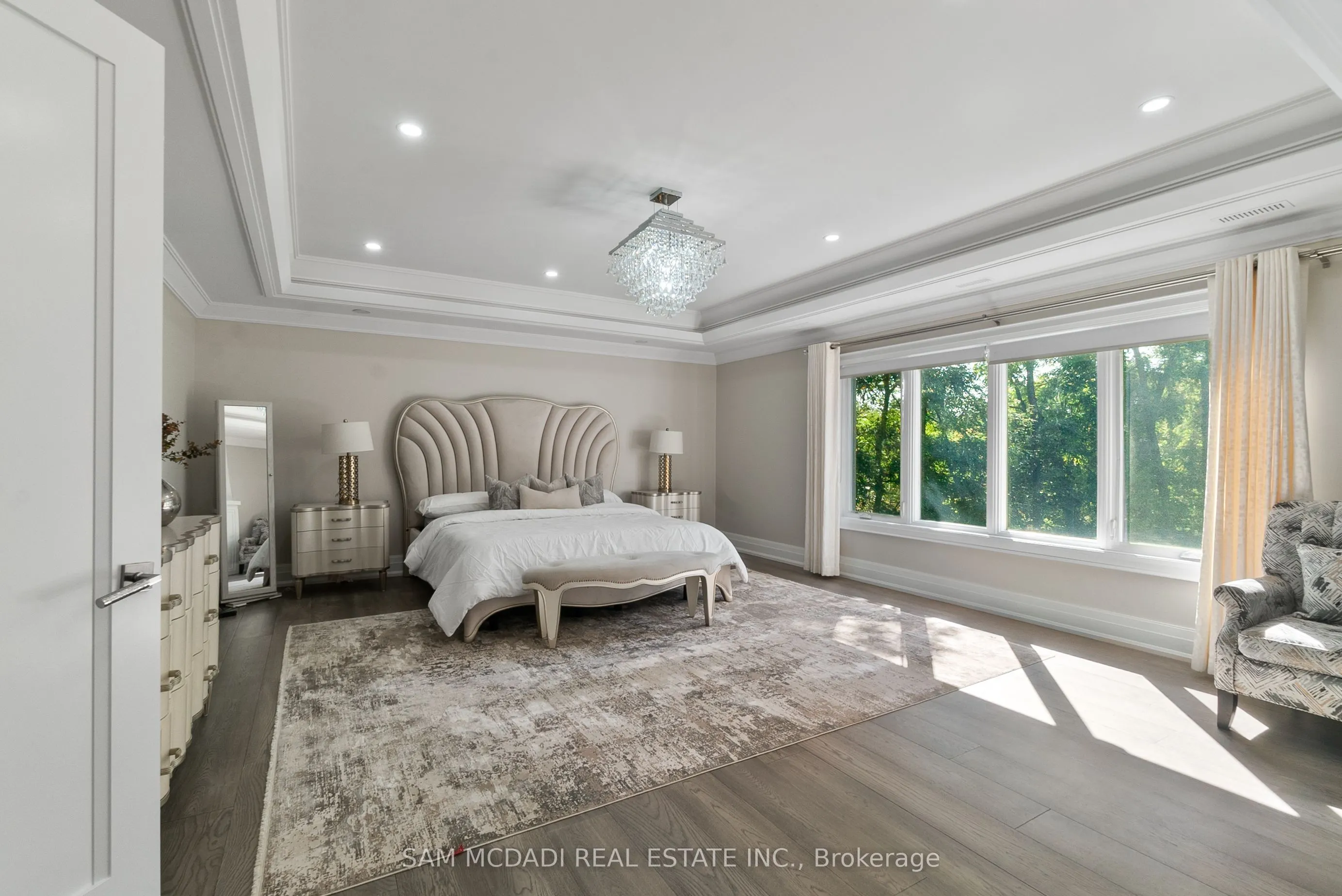 1160 Birchview Drive
