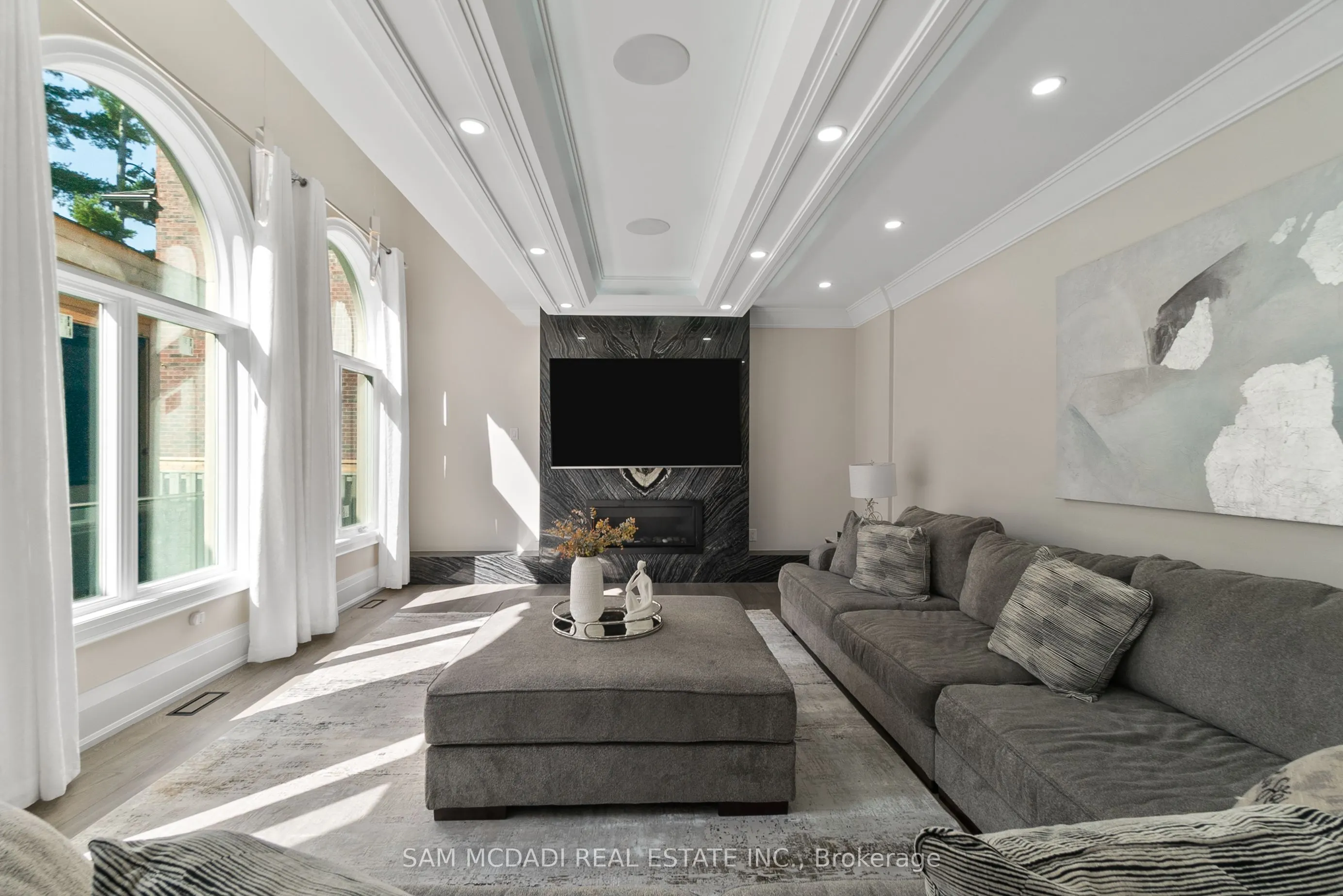 1160 Birchview Drive