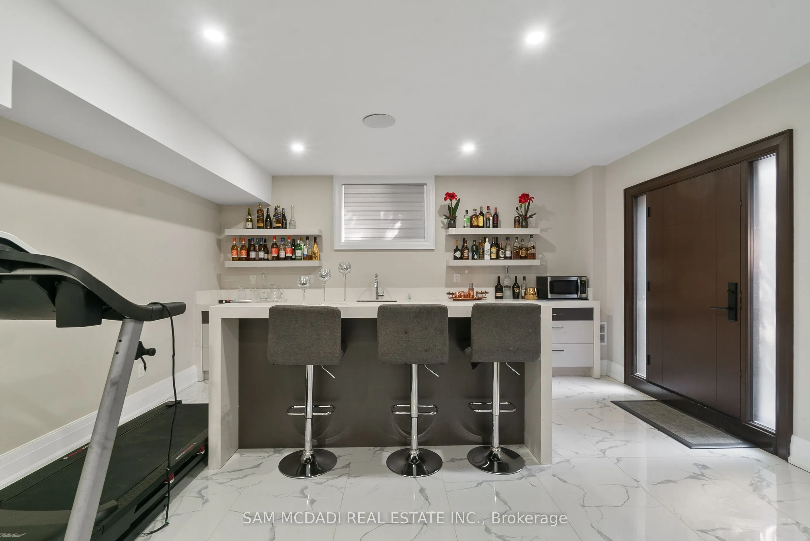 1160 Birchview Drive