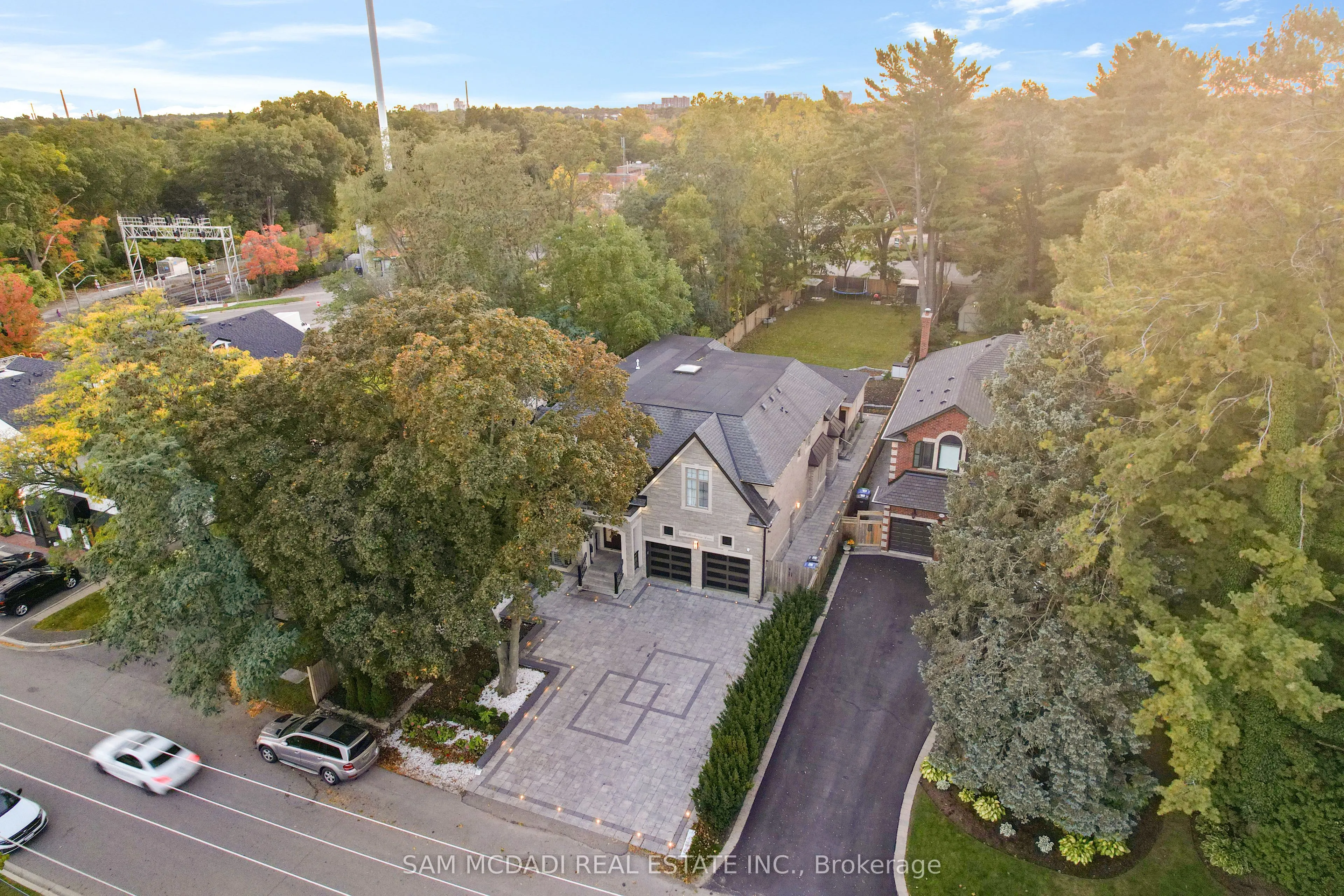 1160 Birchview Drive