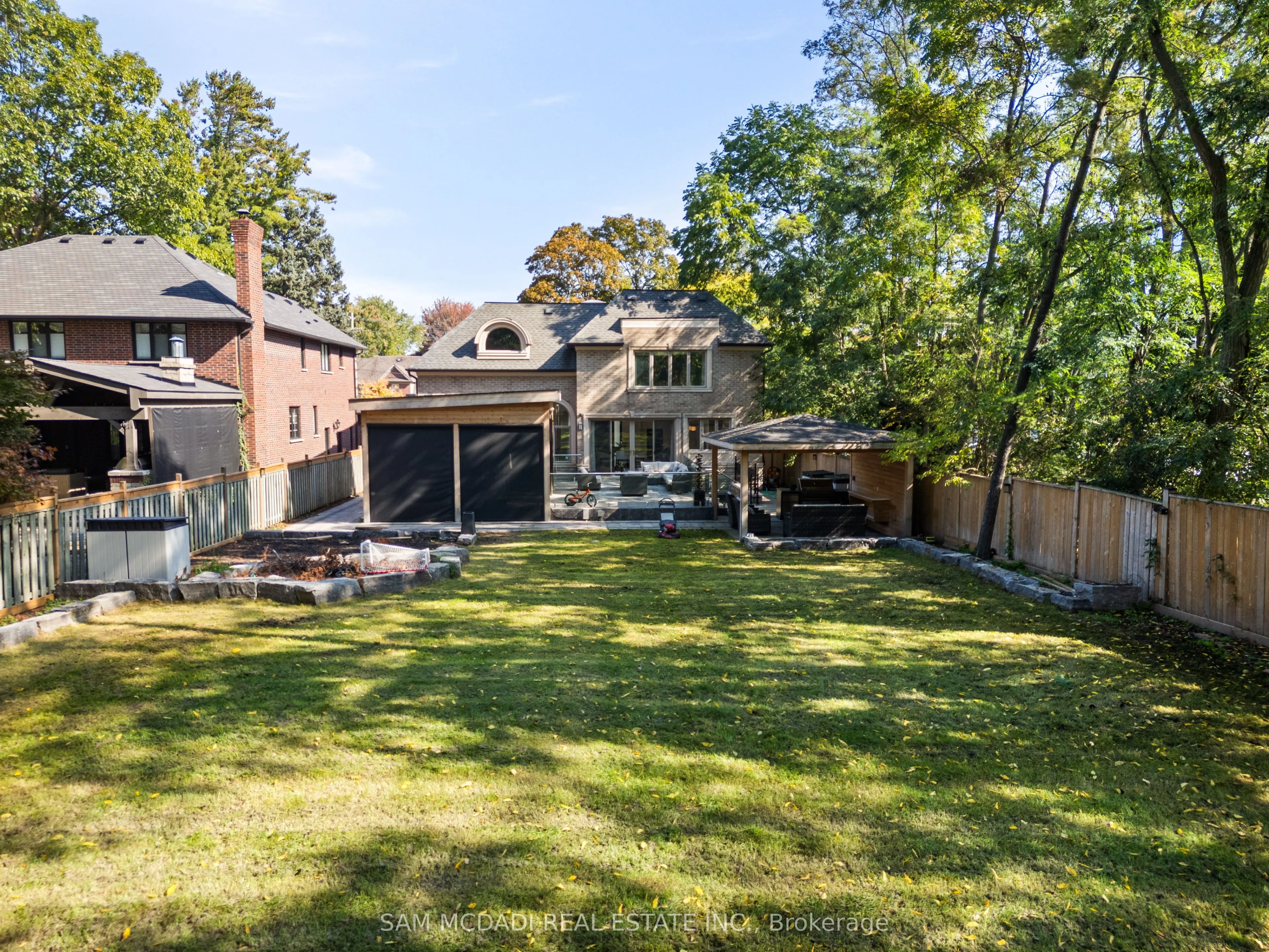 1160 Birchview Drive
